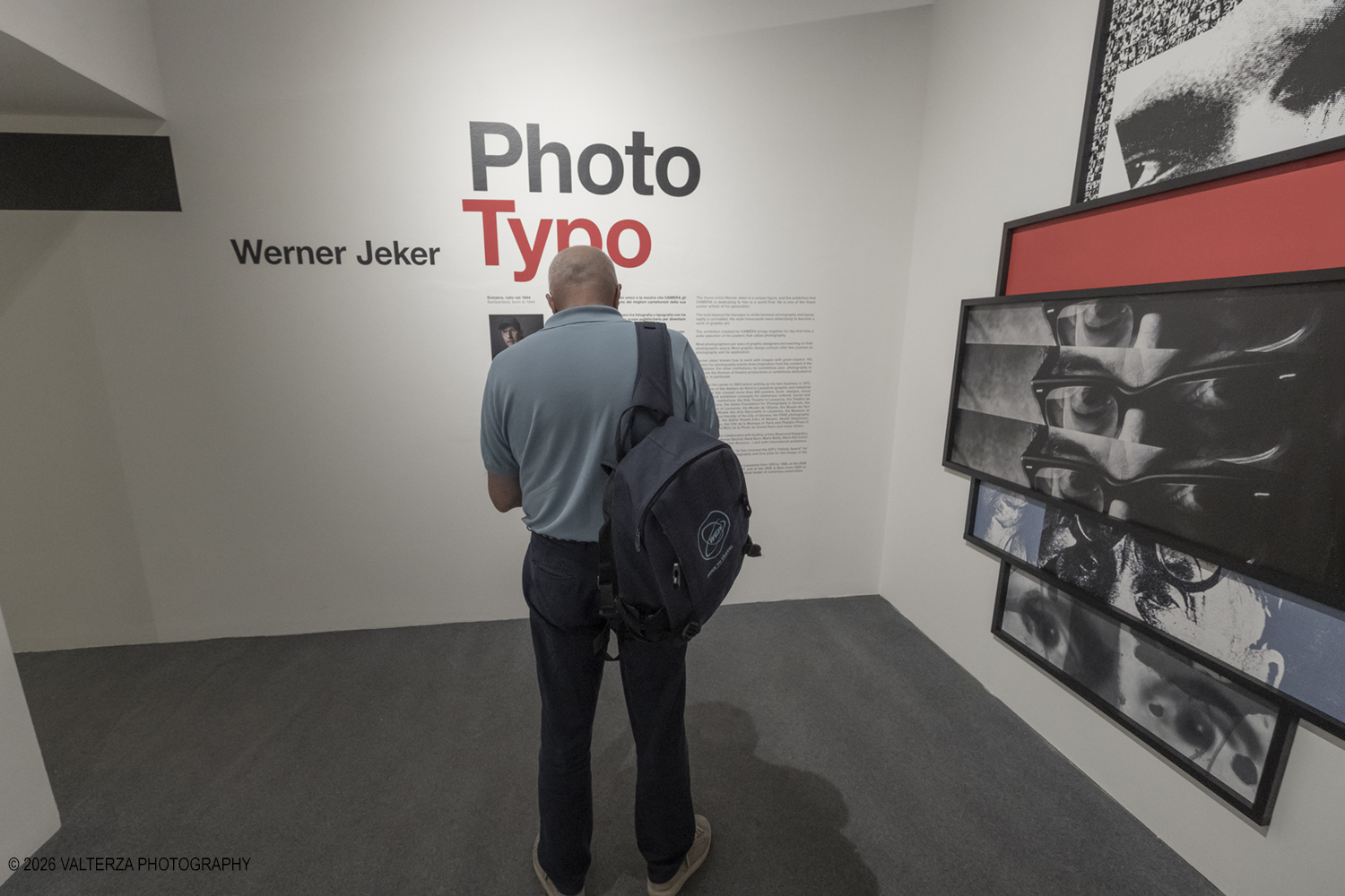 _DSF7110.jpg - 17/06/2026.Torino. La stagione estiva di CAMERA si apre con due mostre originali curate dal nuovo direttore artistico F. Hebel. Qui la mostra dedicata al celebre grafico svizzero  ð�—ªð�—²ð�—¿ð�—»ð�—²ð�—¿ ð�—�ð�—²ð�—¸ð�—²ð�—¿. Nella foto in visita alla mostra