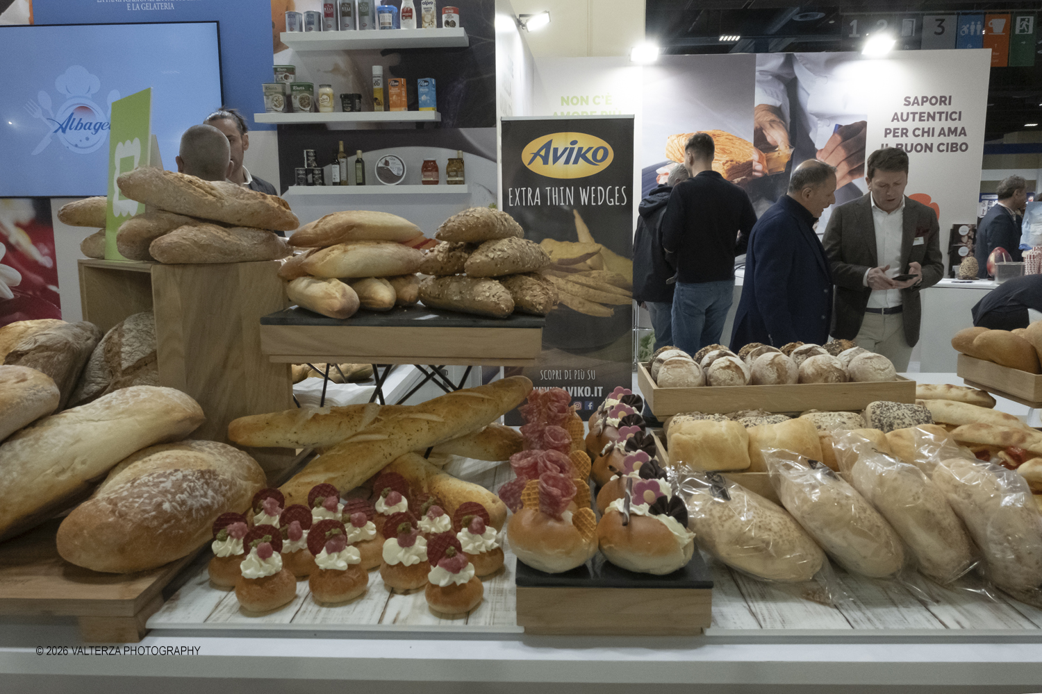 DSCF3282.jpg - 15/03/2026. Torino. Nel Padiglione 3 del Lingotto Fiere di Torino si svolge la terza edizione di Horeca Expoforum. Con oltre 300 brand italiani e internazionali presenti e circa 100 eventi in tre giorni, Horeca Expoforum si conferma piattaforma di riferimento per ristorazione, hotellerie e food service, punto di incontro fra innovazione, formazione e networking. Al centro dellâ€™inaugurazione il tema dello spreco alimentare. Nella foto stand Aviko ptodotti vari per la ristorazione