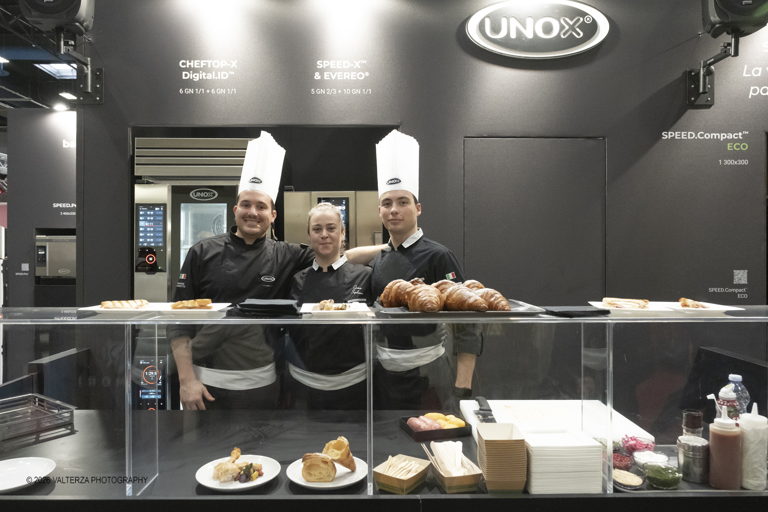 DSCF3487.jpg - 15/03/2026. Torino. Nel Padiglione 3 del Lingotto Fiere di Torino si svolge la terza edizione di Horeca Expoforum. Con oltre 300 brand italiani e internazionali presenti e circa 100 eventi in tre giorni, Horeca Expoforum si conferma piattaforma di riferimento per ristorazione, hotellerie e food service, punto di incontro fra innovazione, formazione e networking. Al centro dellâ€™inaugurazione il tema dello spreco alimentare. Nella foto stand aziensa UNOX fornitore di forni professionali