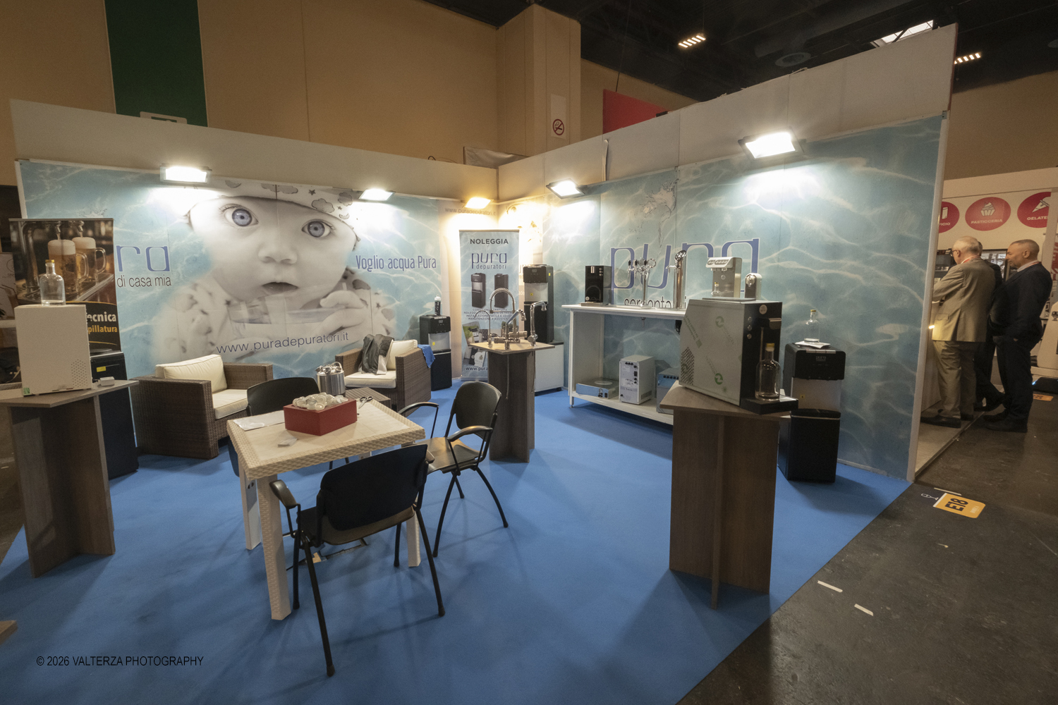 _DSF6114.jpg - 15/03/2026. Torino. Nel Padiglione 3 del Lingotto Fiere di Torino si svolge la terza edizione di Horeca Expoforum. Con oltre 300 brand italiani e internazionali presenti e circa 100 eventi in tre giorni, Horeca Expoforum si conferma piattaforma di riferimento per ristorazione, hotellerie e food service, punto di incontro fra innovazione, formazione e networking. Al centro dellâ€™inaugurazione il tema dello spreco alimentare. Nella foto lo stand di  Puradepuratori soluzioni professionali di trattamento acqua
