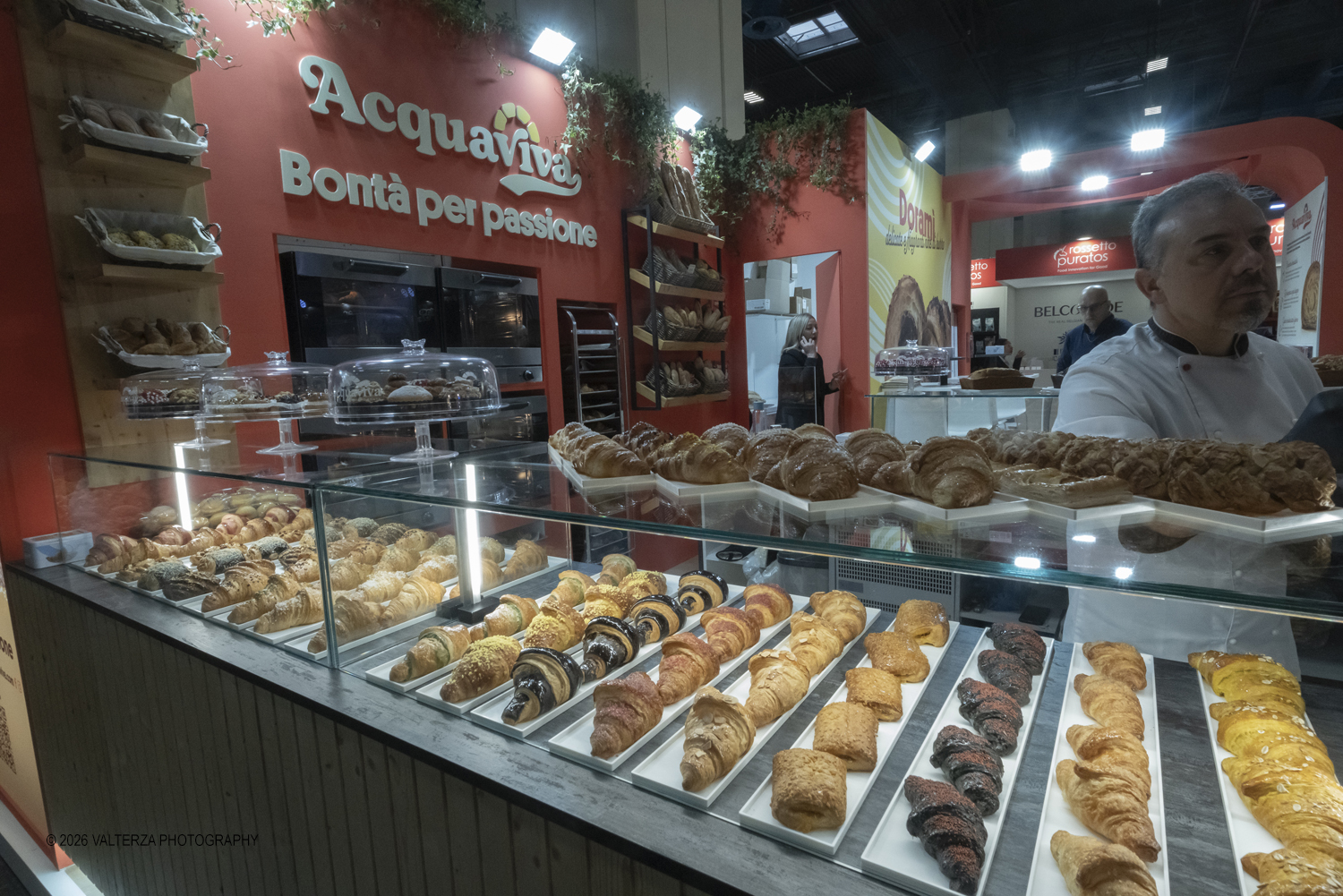 _DSF6144.jpg - 15/03/2026. Torino. Nel Padiglione 3 del Lingotto Fiere di Torino si svolge la terza edizione di Horeca Expoforum. Con oltre 300 brand italiani e internazionali presenti e circa 100 eventi in tre giorni, Horeca Expoforum si conferma piattaforma di riferimento per ristorazione, hotellerie e food service, punto di incontro fra innovazione, formazione e networking. Al centro dellâ€™inaugurazione il tema dello spreco alimentare. Nella foto Stand Aquaviva  prodotti da forno surgelati