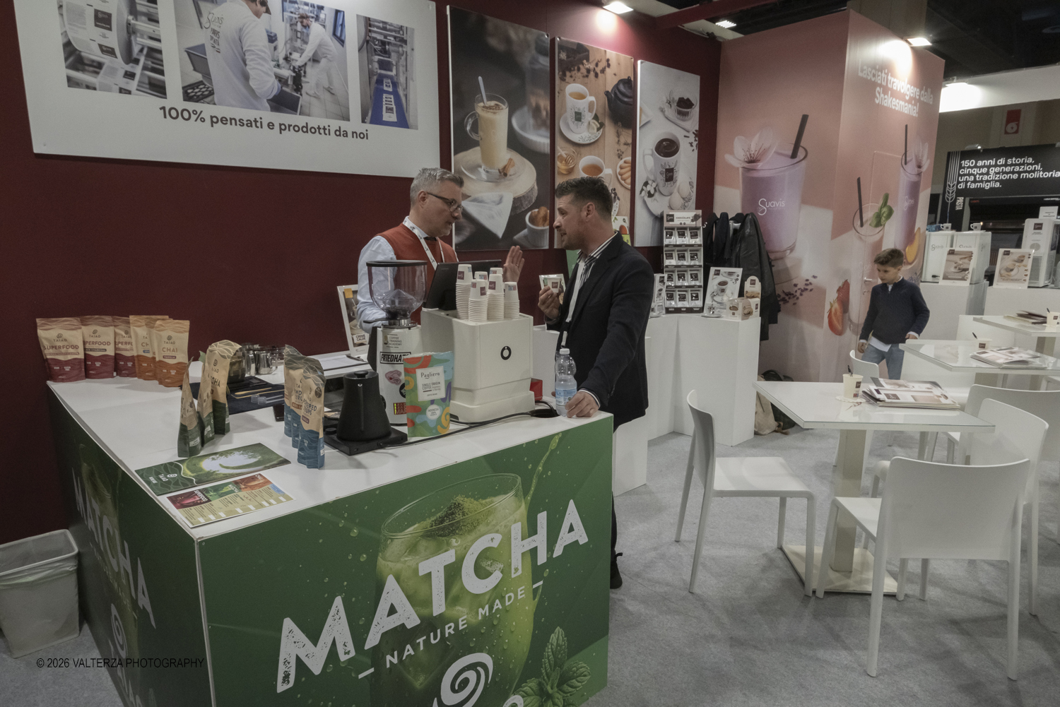 _DSF6173.jpg - 15/03/2026. Torino. Nel Padiglione 3 del Lingotto Fiere di Torino si svolge la terza edizione di Horeca Expoforum. Con oltre 300 brand italiani e internazionali presenti e circa 100 eventi in tre giorni, Horeca Expoforum si conferma piattaforma di riferimento per ristorazione, hotellerie e food service, punto di incontro fra innovazione, formazione e networking. Al centro dellâ€™inaugurazione il tema dello spreco alimentare. Nella foto  Matcha realizzazione stand per il settore Horeca (Hotel, Restaurant, CafÃ©)