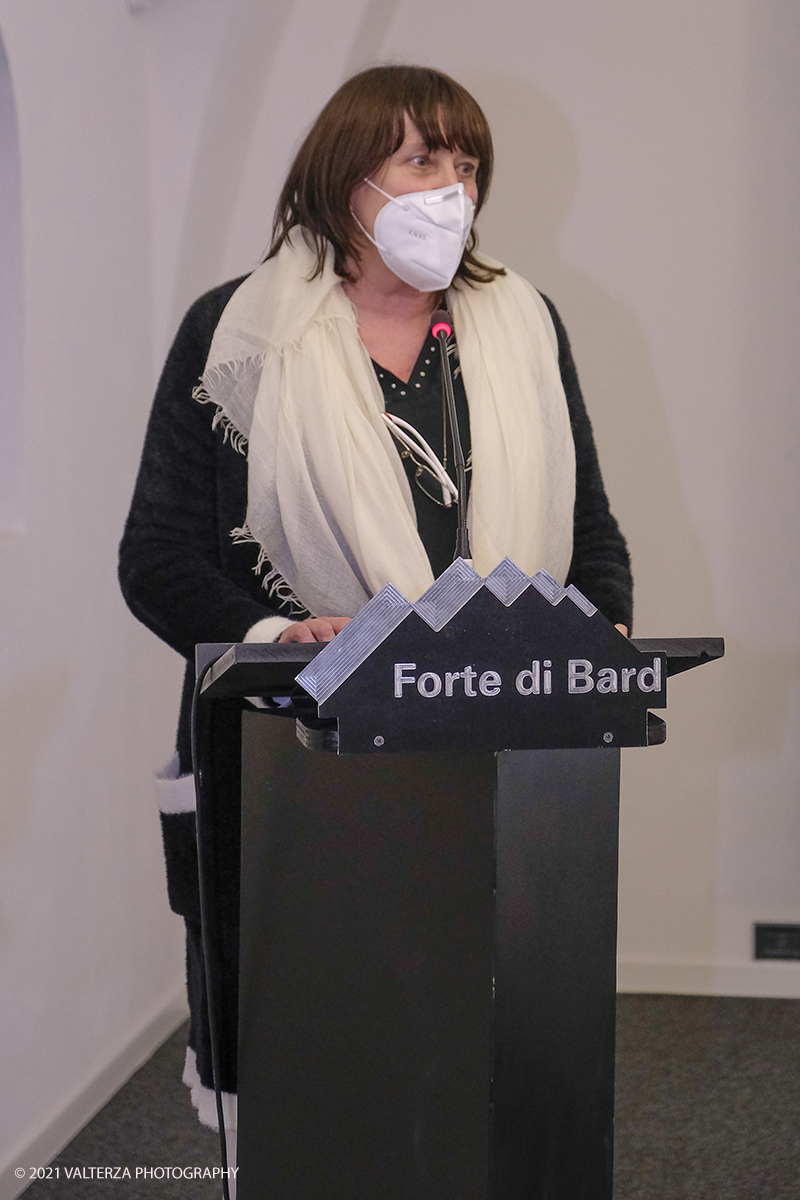 _DSF1388.jpg - 23/02/2021. Bard (Aosta). Il Forte di Bard apre la sua stagione artistica con una grande mostra sui Macchiaioli comprendente 80 opere. Nella foto l'ntervento di Ornella Badery Presidente del comitato di indirizzo del Forte di Bard in apertura della mostra.