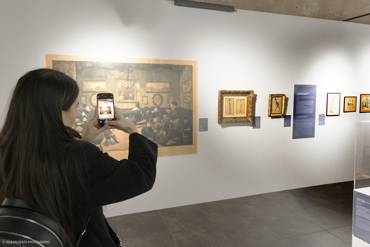 _DSF4379.jpg - 02/02/2024. Torino. I Macchiaioli e la pittura en plein air tra Francia e Italia, al Mastio della Cittadella fino al 1Â° aprile 2024 la mostra con 90 dipinti di 30 artisti. Nella foto in visita alla mostra