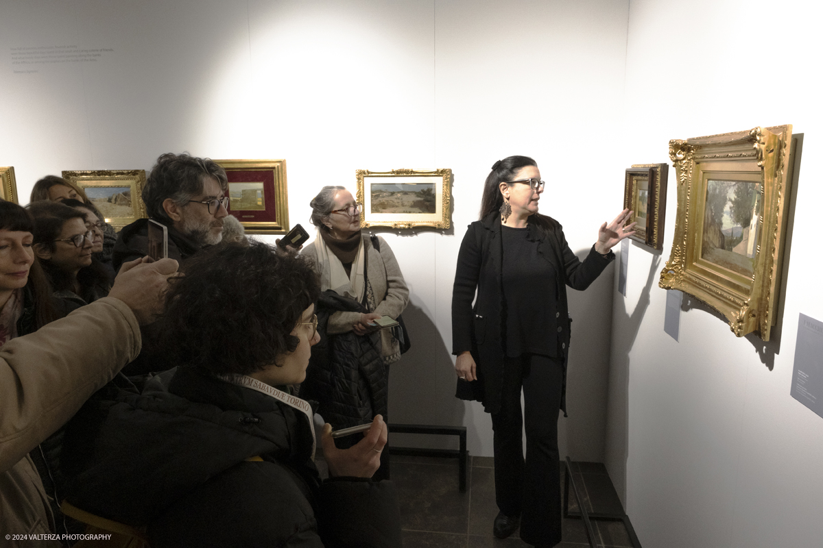 _DSF4657.jpg - 02/02/2024. Torino. I Macchiaioli e la pittura en plein air tra Francia e Italia, al Mastio della Cittadella fino al 1Â° aprile 2024 la mostra con 90 dipinti di 30 artisti. Nella foto visita guidata alla mostra della curatrice Simona Bartolena