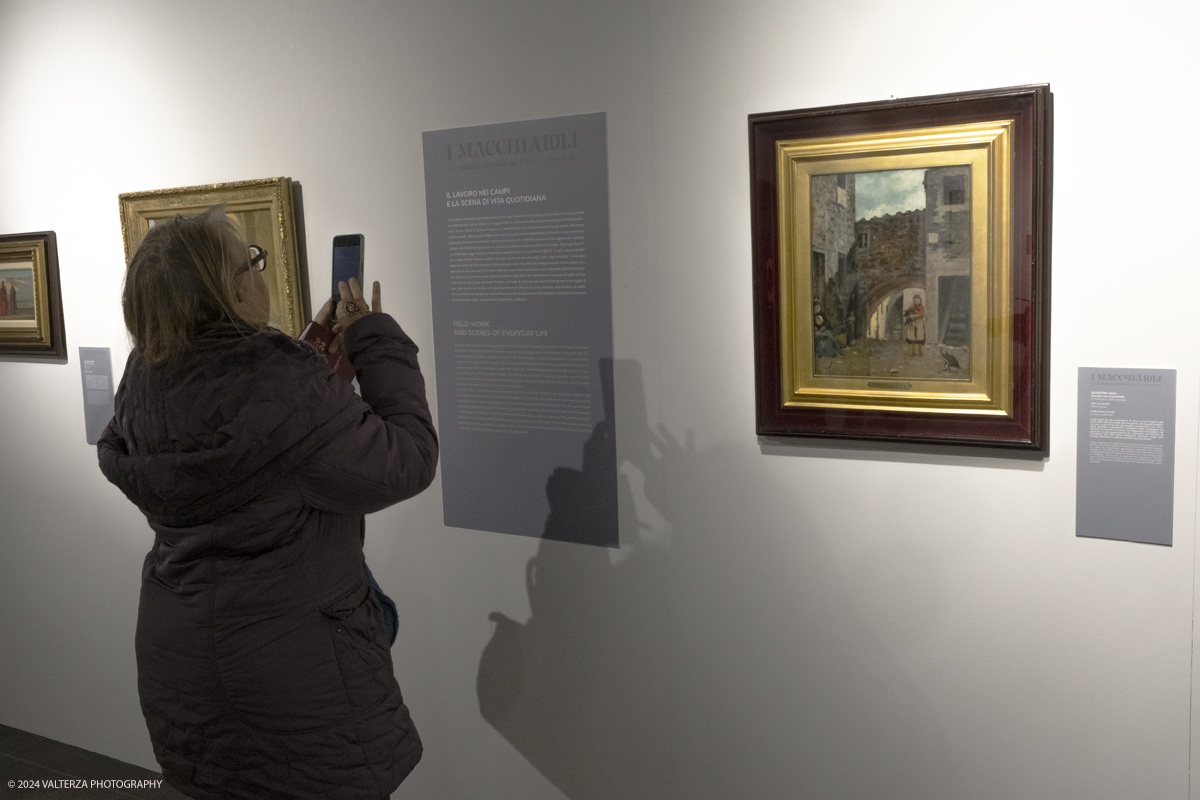 _DSF4682.jpg - 02/02/2024. Torino. I Macchiaioli e la pittura en plein air tra Francia e Italia, al Mastio della Cittadella fino al 1Â° aprile 2024 la mostra con 90 dipinti di 30 artisti. Nella foto in visita alla mostra