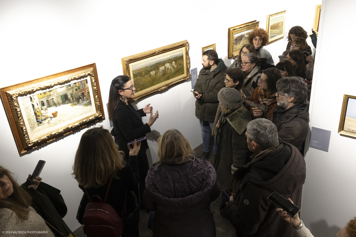 _DSF4792.jpg - 02/02/2024. Torino. I Macchiaioli e la pittura en plein air tra Francia e Italia, al Mastio della Cittadella fino al 1Â° aprile 2024 la mostra con 90 dipinti di 30 artisti. Nella foto visita guidata alla mostra della curatrice Simona Bartolena