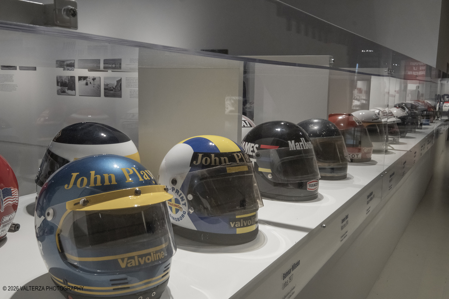 _DSF4327.jpg - 17/06/2026. Torino. La mostra "I Nemici del Drake. Enzo Ferrari e le scuderie inglesi" Ã¨ l'esposizione temporanea in corso al MAUTO . La mostra racconta la leggendaria rivalitÃ  tra Enzo Ferrari (soprannominato il "Drake") e i costruttori britannici. I team inglesi venivano ironicamente definiti da Ferrari come "garagisti"