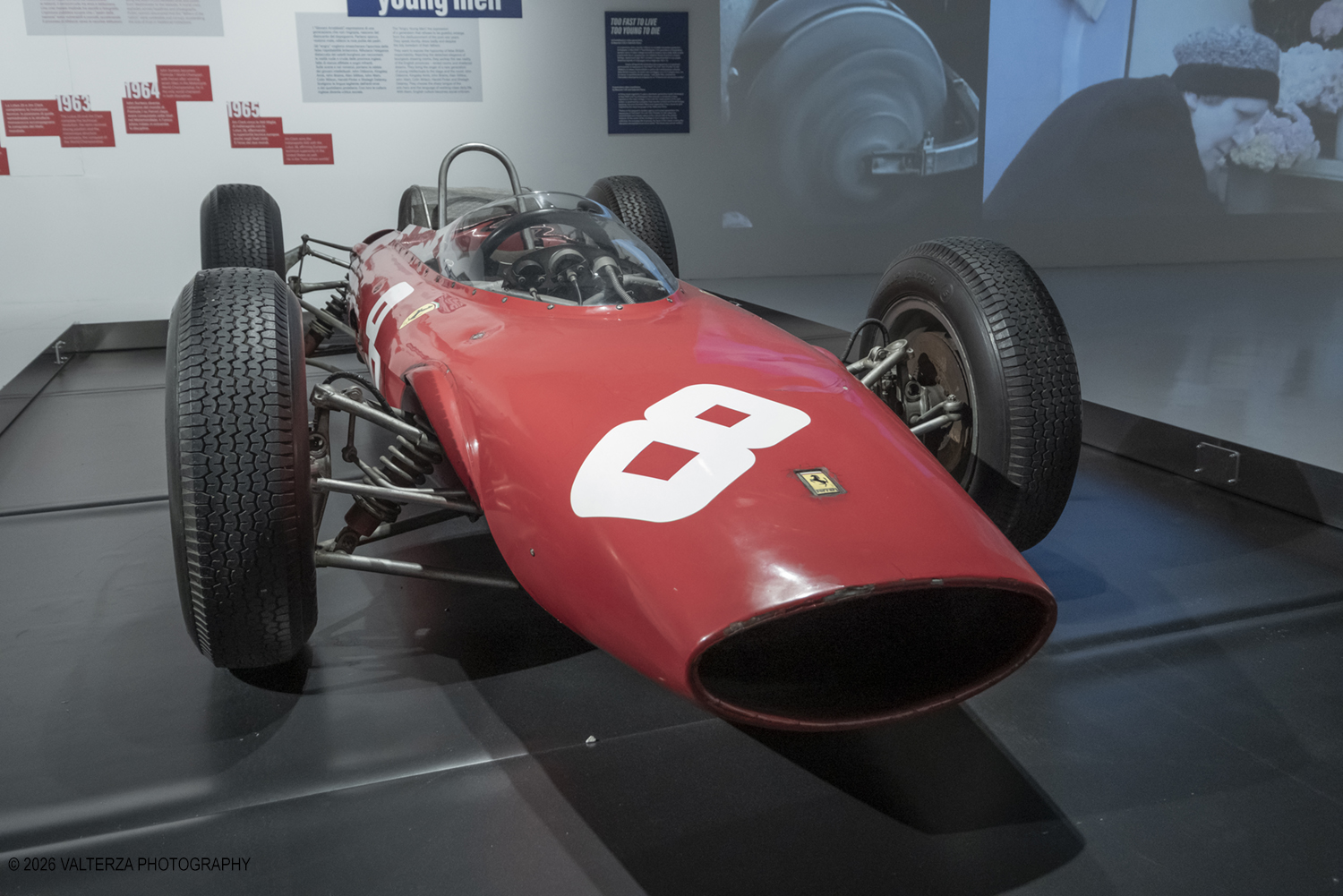 _DSF7430.jpg - 17/06/2026. Torino. La mostra "I Nemici del Drake. Enzo Ferrari e le scuderie inglesi" Ã¨ l'esposizione temporanea in corso al MAUTO . La mostra racconta la leggendaria rivalitÃ  tra Enzo Ferrari (soprannominato il "Drake") e i costruttori britannici. I team inglesi venivano ironicamente definiti da Ferrari come "garagisti"