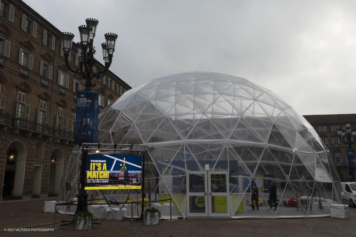 _DSF4779.jpg - 10/11/2023. Torino. Con il taglio del nastro alla presenza delle autoritÃ , oggi in piazza Castello sono stati ufficialmente inaugurati gli spazi di Casa Tennis, Casa Gusto e Casa Media. Nella foto la grande cupola geodeticab di Casa Tennis