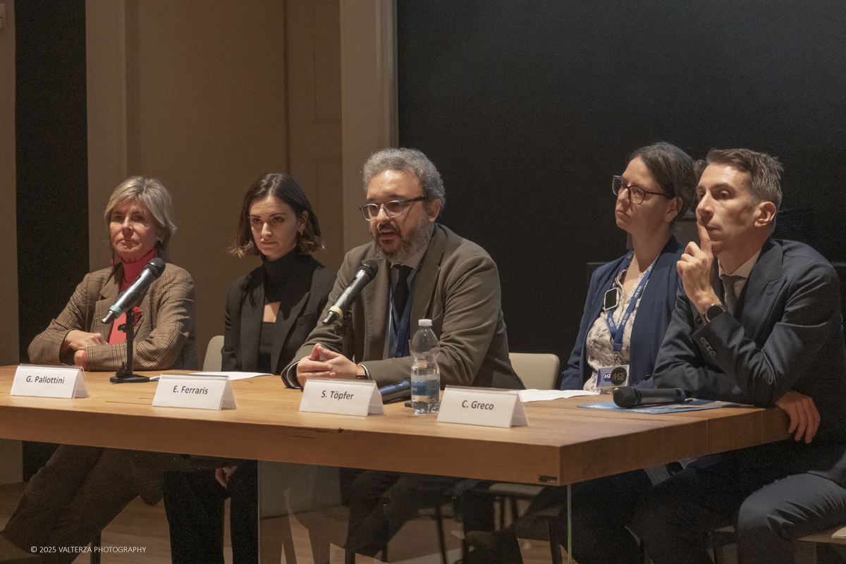 _DSF0018.jpg - 04/12/2025. Torino. Il riallestimento della Sala 7 del Museo Egizio di Torino, dedicata al corredo funerario di Kha e Merit, Ã¨ stato inaugurato il 4 dicembre 2025. I lavori di aggiornamento erano iniziati il 7 ottobre 2025. Nella foto il tavolo dei relatori con Evelina Christllen, Giulia Pallottini, Cristian Greco, Susanne TÃ²pfer, Enrico Ferraris