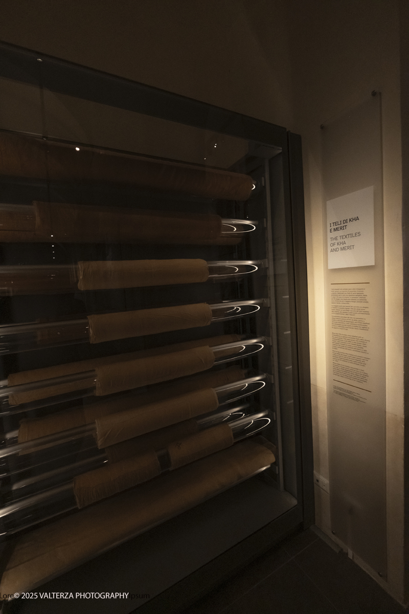 _DSF2891.jpg - 04/12/2025. Torino. Il riallestimento della Sala 7 del Museo Egizio di Torino, dedicata al corredo funerario di Kha e Merit, Ã¨ stato inaugurato il 4 dicembre 2025. I lavori di aggiornamento erano iniziati il 7 ottobre 2025. Nella foto i teli di Kha e Merit