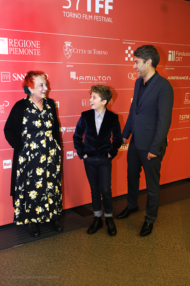 _DSF6342.jpg - 22/11/2019.Torino. Al via la 37ma edizione del Tff con un programma dedicato soprattutto all'horror. Nella foto Emanuela Martini con Il bambino Roman Griffin Davis protagonista del film di apertura Jojo Rabbitt