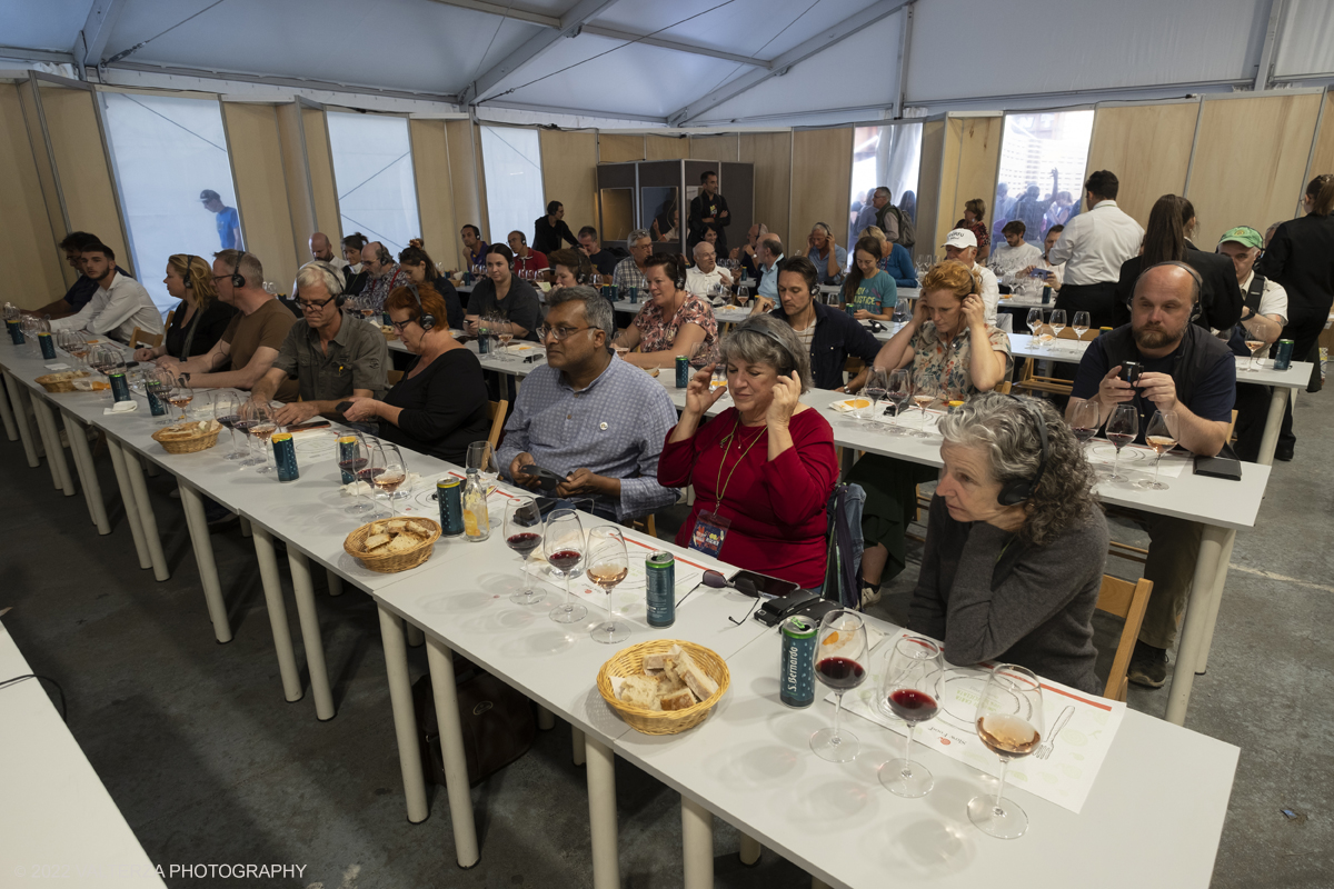 DSCF7759.jpg - 23/09/2022. Torino. Apertura della 14esima edizione di Terra Madre Salone del Gusto, lâ€™evento globale organizzato da Slow Food, Regione Piemonte e CittÃ  di Torino dedicato al cibo buono, pulito e giusto e alle politiche alimentari. Nella foto laboratorio sui salami crudi dell'Italia del Sud