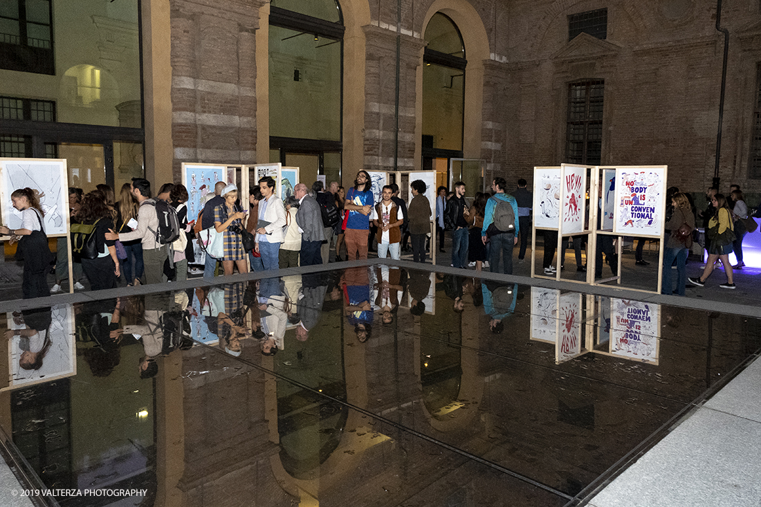 _DSF6141.jpg - 02/10/2019. Torino. Just Humans, 100 illustratori sono stati invitati a condividere la propria visione sul tema dellâ€™integrazione. 50 di loro arrivano dal panorama della scena locale ed hanno coinvolto altrettanti colleghi di provenienza nazionale ed internazionale a lavorare sul tema. Nella foto l'ambiente dell'esposizione nel cortile interno del Museo Egizio