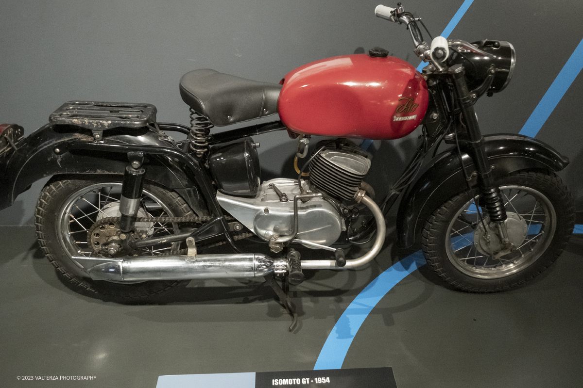 _DSF7194.jpg - 28/03/2023. Torino.  Una mostra per riscoprire la straordinaria vicenda industriale di Iso Rivolta, marchio oggi spesso dimenticato che testimonia lâ€™ingegno italiano nella storia dellâ€™automobile e del car design, recentemente rilanciato dalla nipote del fondatore. Nella foto Isomoto GT - 1954