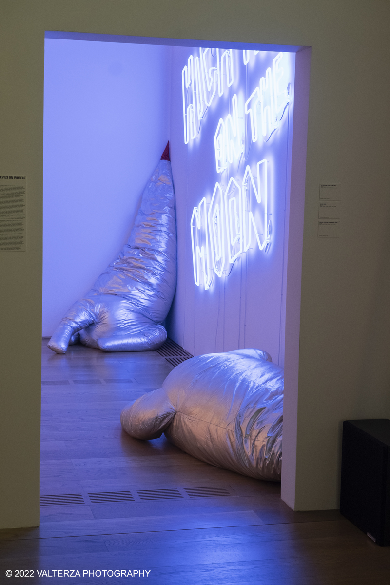 _DSF2541.jpg - 26/05/2022. Torino. Nuova mostra pensata e progettata con lâ€™artista Silvye Fleury per gli spazi di Pinacoteca, a cura di Sarah Cosulich e Lucrezia CalabrÃ² Visconti, lâ€™esposizione consiste in un percorso immersivo che attraversa i nuclei tematici fondamentali della sua ricerca. Il progetto rappresenta la piÃ¹ completa mostra in Italia dedicata a Fleury fino a oggi. Nella foto la sala First Space-Ship on Venus dedicata ad una serie di opere dell'artista che guardano all'immaginario fantascientifico dello spazio