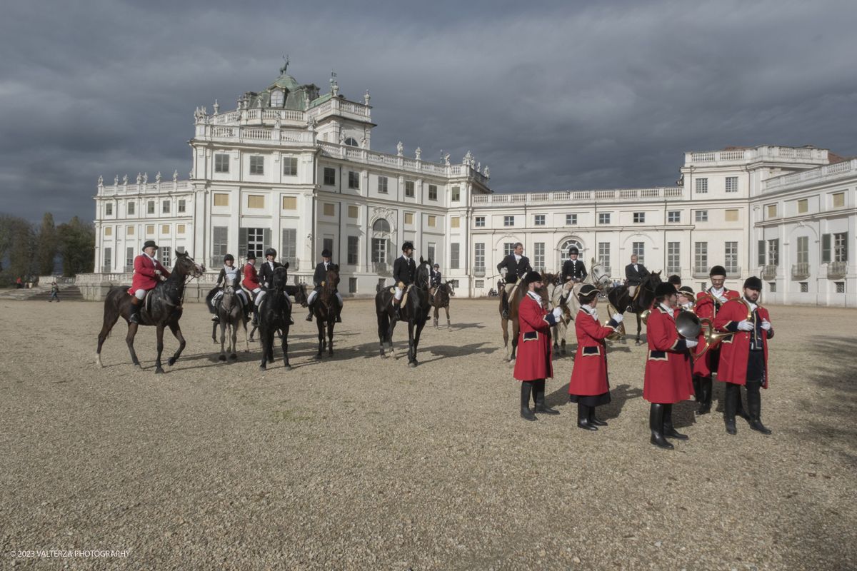_DSF7058.jpg - 12-11-2023 Stupinigi.Gli antichi rituali della caccia reale rivivono alla Palazzina di Stupinigi nel mese dedicato all'arte venatoria al suono dei corni di Santâ€™Uberto patrimonio UNESCO. Nella foto un momento della rievocazione delle battute di caccia realizzate nei giarddini della reggia