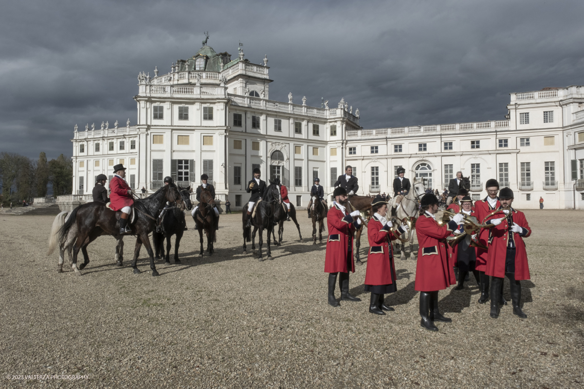 _DSF7086.jpg - 12-11-2023 Stupinigi.Gli antichi rituali della caccia reale rivivono alla Palazzina di Stupinigi nel mese dedicato all'arte venatoria al suono dei corni di Santâ€™Uberto patrimonio UNESCO. Nella foto un momento della rievocazione delle battute di caccia realizzate nei giarddini della reggia