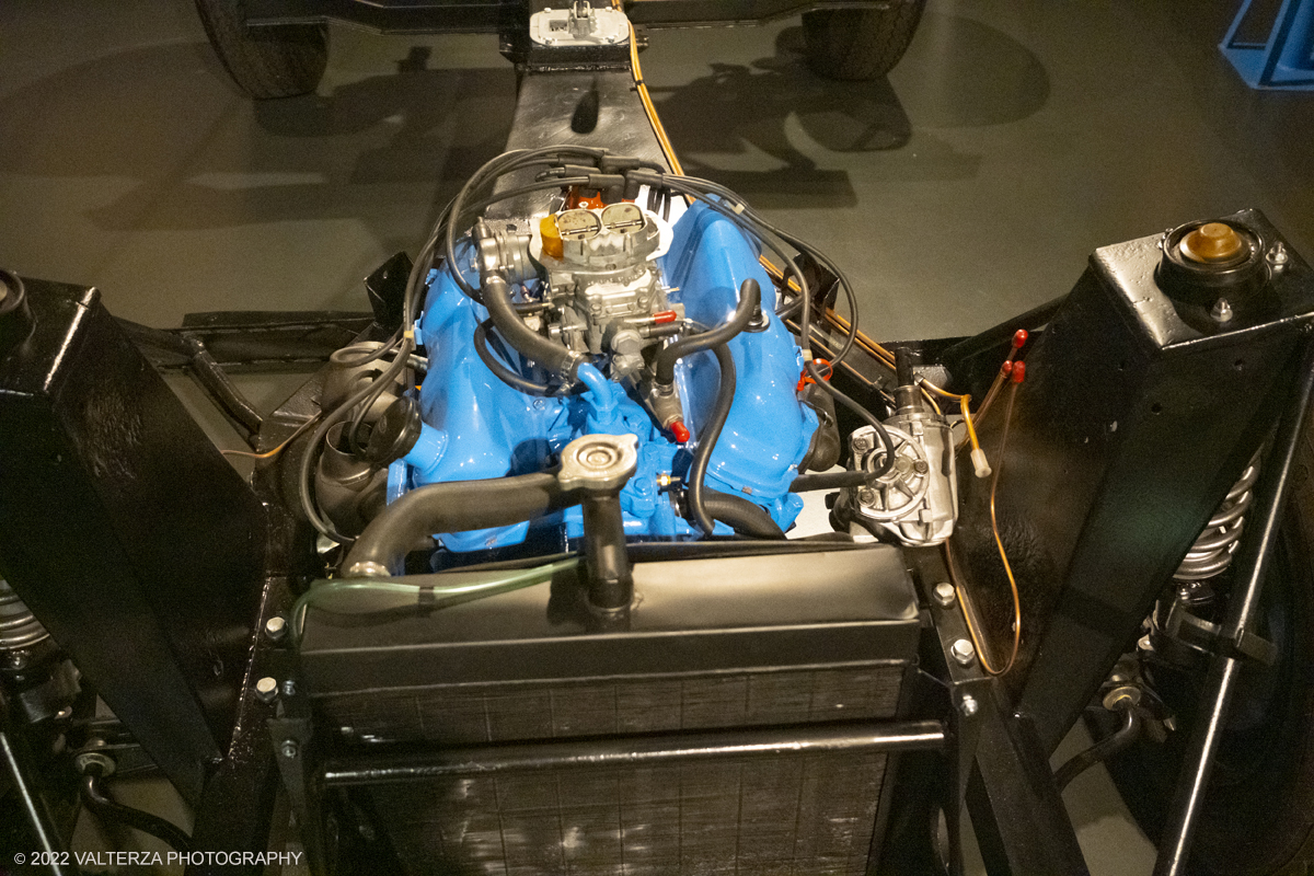 DSCF6932.jpg - 13/09/2022. Torino. Al MAUTO si Ã¨ tenuta lâ€™inaugurazione di una mostra che vuole rendere omaggio a questa auto sportiva dâ€™autore, unâ€™avventura pensata a Milano e realizzata a Torino, straordinaria nel successo e nel fallimento. Nella foto il motore Ford V6 2.300 cc