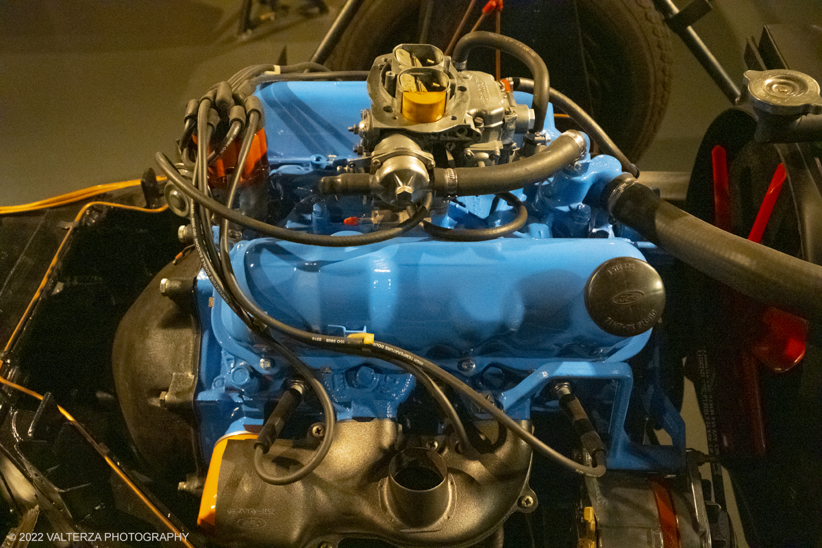 DSCF6935.jpg - 13/09/2022. Torino. Al MAUTO si Ã¨ tenuta lâ€™inaugurazione di una mostra che vuole rendere omaggio a questa auto sportiva dâ€™autore, unâ€™avventura pensata a Milano e realizzata a Torino, straordinaria nel successo e nel fallimento. Nella foto il motore Ford V6 2.300 cc