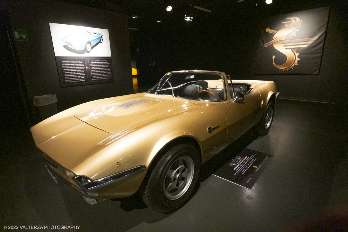 DSCF7014.jpg - 13/09/2022. Torino. Al MAUTO si Ã¨ tenuta lâ€™inaugurazione di una mostra che vuole rendere omaggio a questa auto sportiva dâ€™autore, unâ€™avventura pensata a Milano e realizzata a Torino, straordinaria nel successo e nel fallimento. Nella foto modello LMX Sirex Higk compression Sport Spider Motore V6  2.300 cc Ford