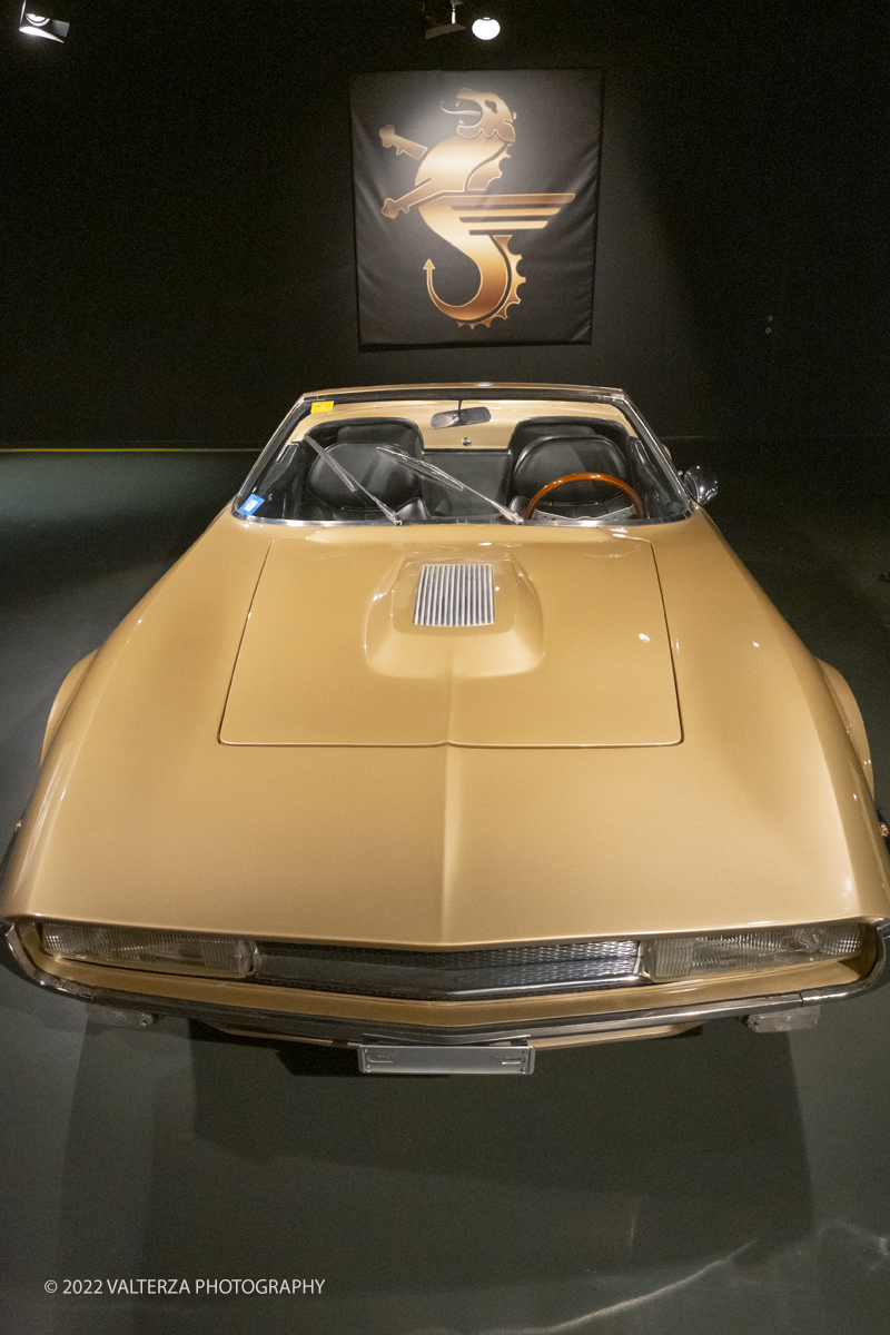DSCF7069.jpg - 13/09/2022. Torino. Al MAUTO si Ã¨ tenuta lâ€™inaugurazione di una mostra che vuole rendere omaggio a questa auto sportiva dâ€™autore, unâ€™avventura pensata a Milano e realizzata a Torino, straordinaria nel successo e nel fallimento. Nella foto modello LMX Sirex Higk compression Sport Spider Motore V6  2.300 cc Ford