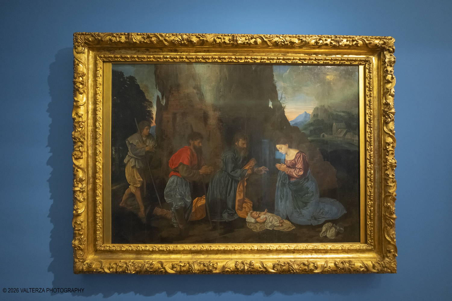 _DSF3836.jpg - 29/05/2026. Torino. Ai Musei Reali di Torino un confronto tra Lorenzo Lotto e Giovanni Girolamo Savoldo indaga le origini della â€œluce del veroâ€� che anticipÃ² la rivoluzione caravaggesca. In mostra tre dipinti del primo Cinquecento, disegni di Cavalcaselle e una â€œlezione immaginataâ€� di Roberto Longhi.  Nella foto l'opera di Giovan Girolamo Savoldo, Lâ€™Adorazione del Bambino tra san Girolamo e san Francesco dâ€™Assisi (1525-1530)