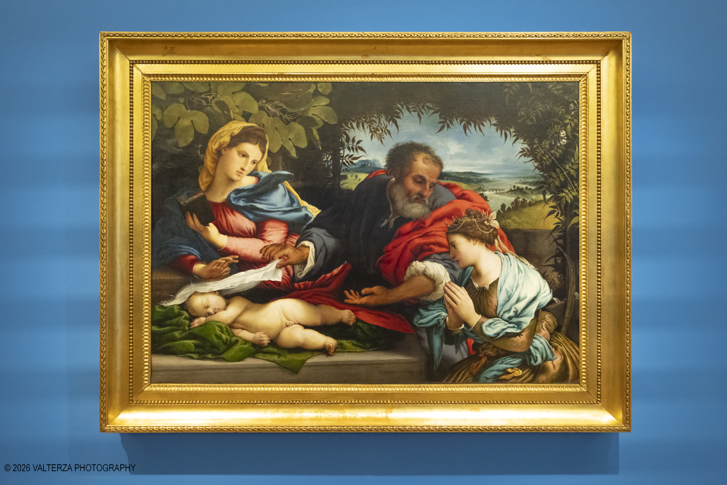 _DSF3841.jpg - 29/05/2026. Torino. Ai Musei Reali di Torino un confronto tra Lorenzo Lotto e Giovanni Girolamo Savoldo indaga le origini della â€œluce del veroâ€� che anticipÃ² la rivoluzione caravaggesca. In mostra tre dipinti del primo Cinquecento, disegni di Cavalcaselle e una â€œlezione immaginataâ€� di Roberto Longhi.  Nella foto l'opera di Lorenzo Lotto, Sacra famiglia con Santa Caterina dâ€™Alessandria (1533)