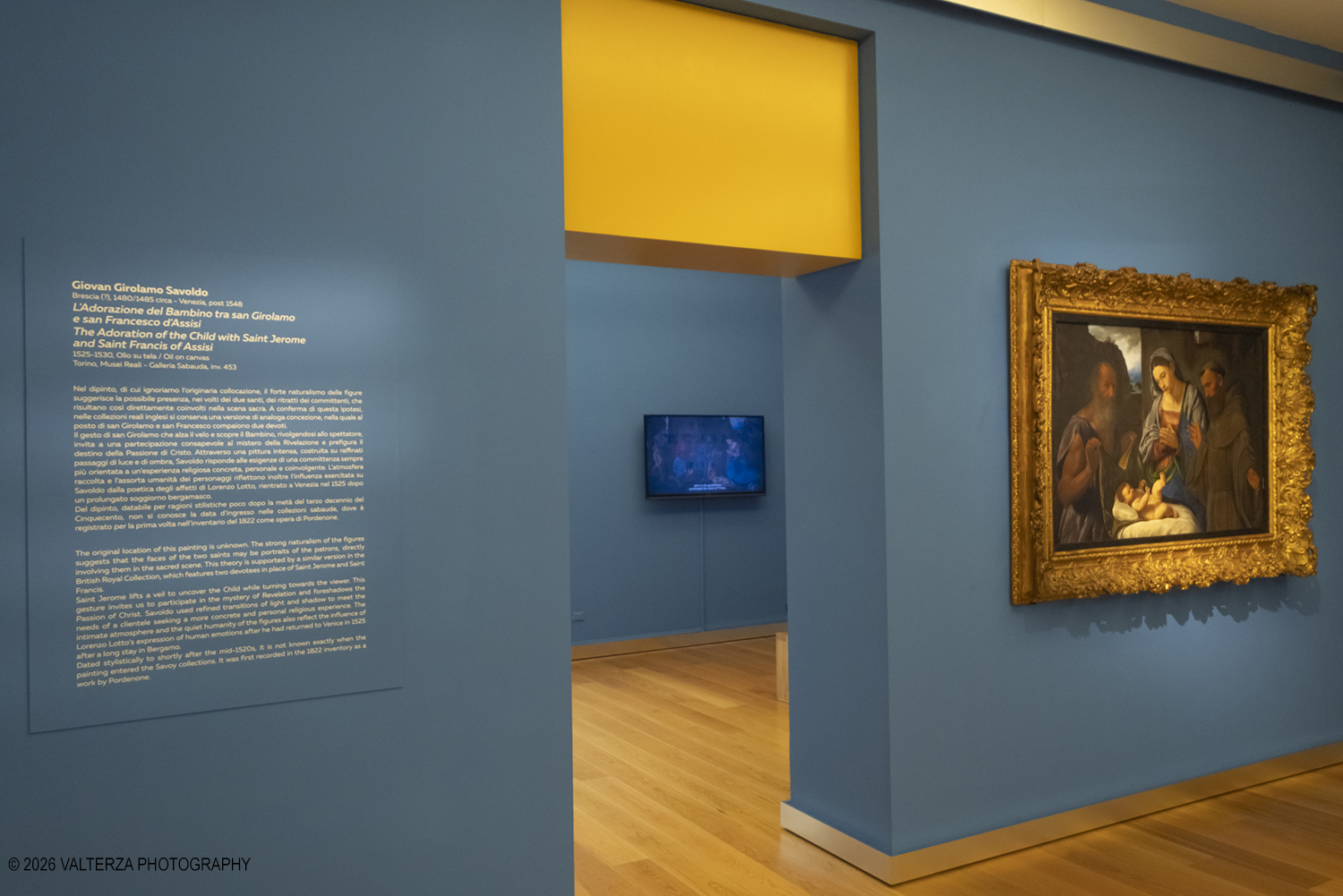 _DSF3850.jpg - 29/05/2026. Torino. Ai Musei Reali di Torino un confronto tra Lorenzo Lotto e Giovanni Girolamo Savoldo indaga le origini della â€œluce del veroâ€� che anticipÃ² la rivoluzione caravaggesca. In mostra tre dipinti del primo Cinquecento, disegni di Cavalcaselle e una â€œlezione immaginataâ€� di Roberto Longhi.  Nella foto parte della mostra con una opera di Savoldo