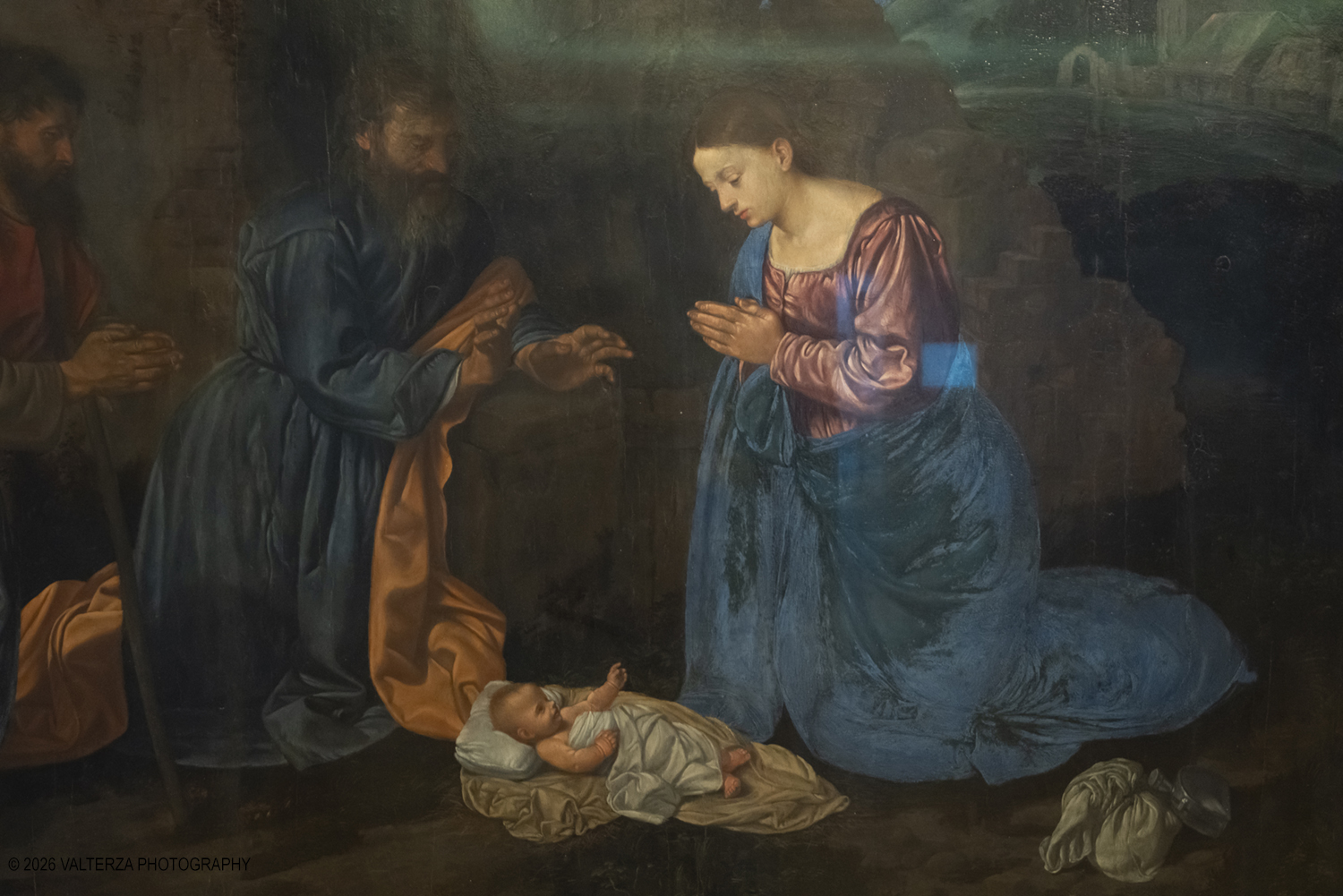 _DSF3911.jpg - 29/05/2026. Torino. Ai Musei Reali di Torino un confronto tra Lorenzo Lotto e Giovanni Girolamo Savoldo indaga le origini della â€œluce del veroâ€� che anticipÃ² la rivoluzione caravaggesca. In mostra tre dipinti del primo Cinquecento, disegni di Cavalcaselle e una â€œlezione immaginataâ€� di Roberto Longhi.  Nella foto  Giovan Girolamo Savoldo, Adorazione dei pastori (1522-1523) Particolare
