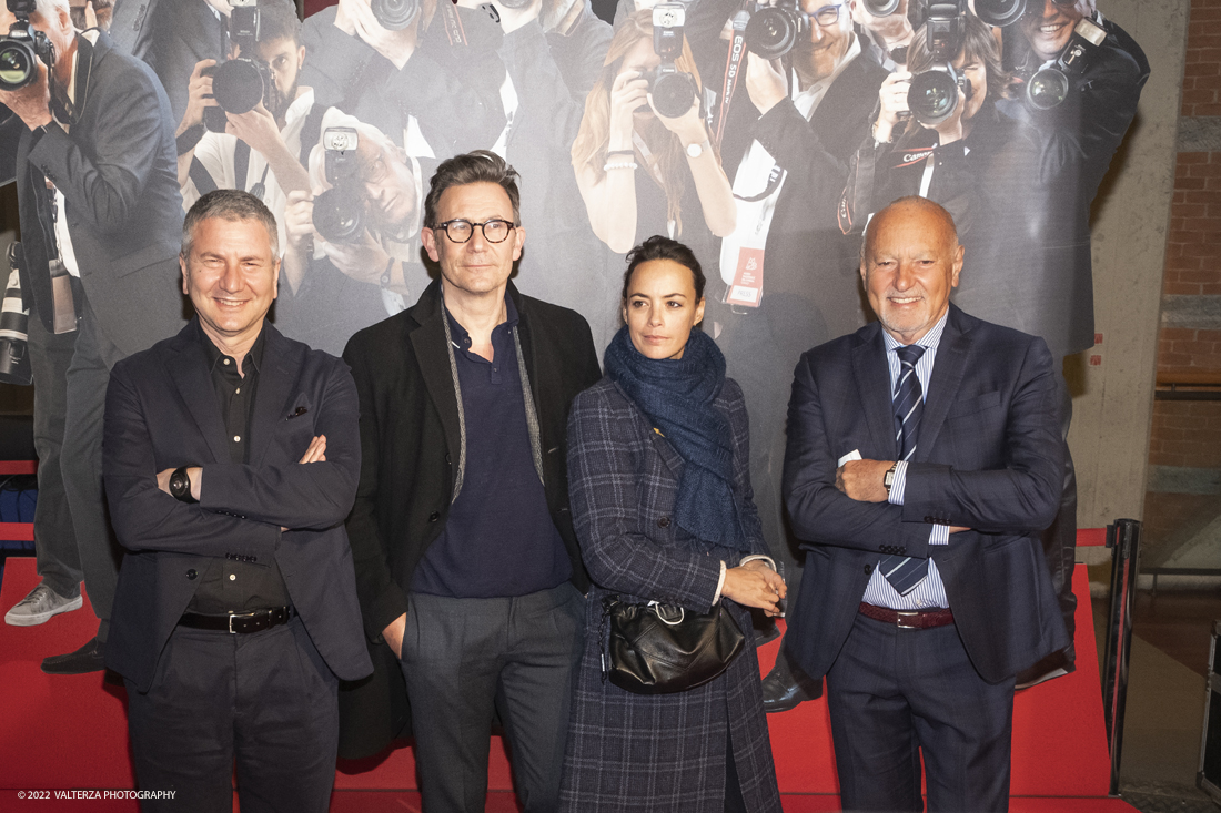 _DSF3558.jpg - 14/02/2022.Torino. A dieci anni dal successo internazionale di The Artist - premiato con cinque Oscar, tre Golden Globe, sette BAFTA e sei CÃ©sar - il regista Michel Hazanavicius e lâ€™attrice consorte BÃ©rÃ©nice Bejo sono stati ospiti del Museo Nazionale del Cinema per una masterclass. Nella foto  il regista Michel Hazanavicius , lâ€™attrice BÃ©rÃ©nice Bejo il direttore del Museo Domenico De Gaetano ed il presidente Enzo Ghigo