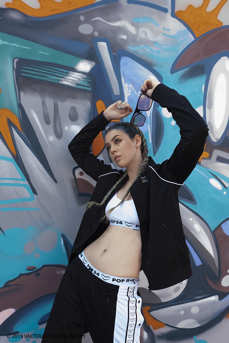 DSCF7822.jpg - 08/06/2019. Torino, Maze, il festival dedicato al mondo dello Streetwear e della Streetculture. Street fashion con la modella Benedetta.