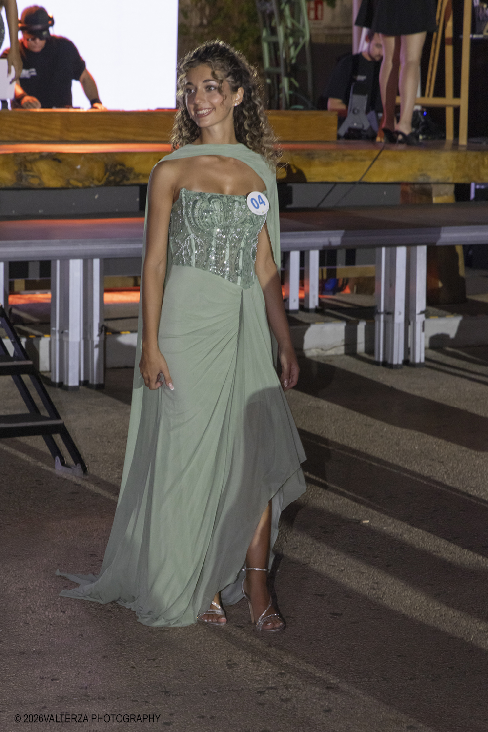 _Z3A8632.jpg - 27/08/2026 Torino. La proclamazione di Miss Torino 2026,  si Ã¨ conclusa con il trionfo di Greta Vianelli, eletta ufficialmente  all'interno dell'esclusivo Garden del ONE Torino. Il prestigioso titolo Ã¨ stato assegnato sotto l'attenta regia di Mirella Rocca, storica esclusivista del concorso di Miss Italia per il Piemonte e la Valle d'Aosta.  Nella foto concorrenti sfilano in abito da sera