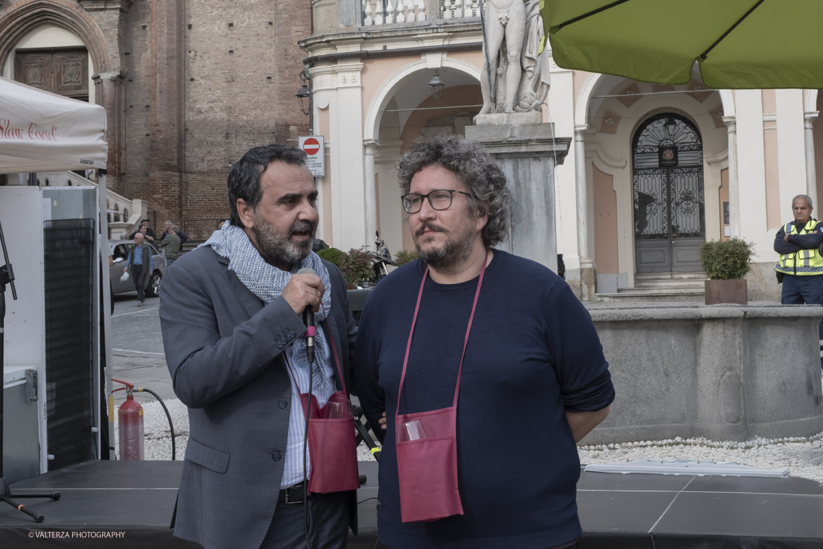 DSCF0359.jpg - 24/05/2025. Moncalieri. La quarta edizione della fiera del vino. Il sindaco di Monalieri Paolo Montagna con i suoi collaboratori apre le manifestazioni del week-end che concludono la Enoweek