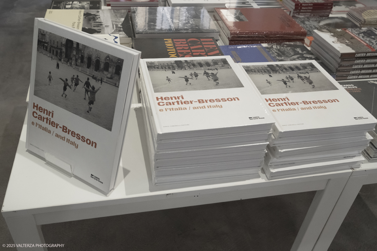 DSCF0008.jpg - Italy, Turin, February 13, 2025. CAMERA - Centro Italiano per la Fotografia presents the exhibition â€œHenri Cartier-Bresson e lâ€™Italiaâ€�, an unpublished story, signed by H.C.B. on the history of the  Italian countrry from 1932 to 1973. Into the picture the catalogue of the exhibition