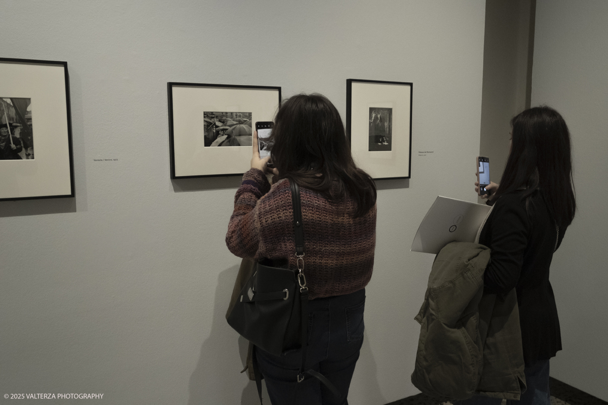 DSCF0146.jpg - Italy, Turin, February 13, 2025. CAMERA - Centro Italiano per la Fotografia presents the exhibition â€œHenri Cartier-Bresson e lâ€™Italiaâ€�, an unpublished story, signed by H.C.B. on the history of the  Italian countrry from 1932 to 1973. Into the picture visiting the exhibition