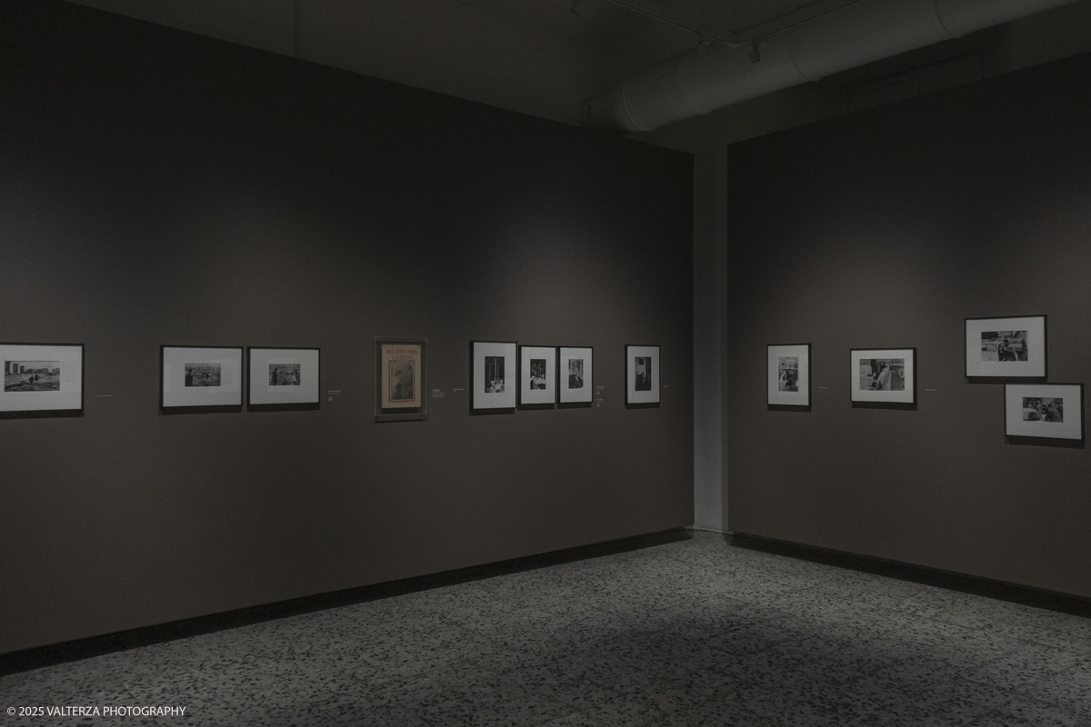 _DSF6306.jpg - Italy, Turin, February 13, 2025. CAMERA - Centro Italiano per la Fotografia presents the exhibition â€œHenri Cartier-Bresson e lâ€™Italiaâ€�, an unpublished story, signed by H.C.B. on the history of the  Italian countrry from 1932 to 1973. Into the picture part of the exhibition set-up