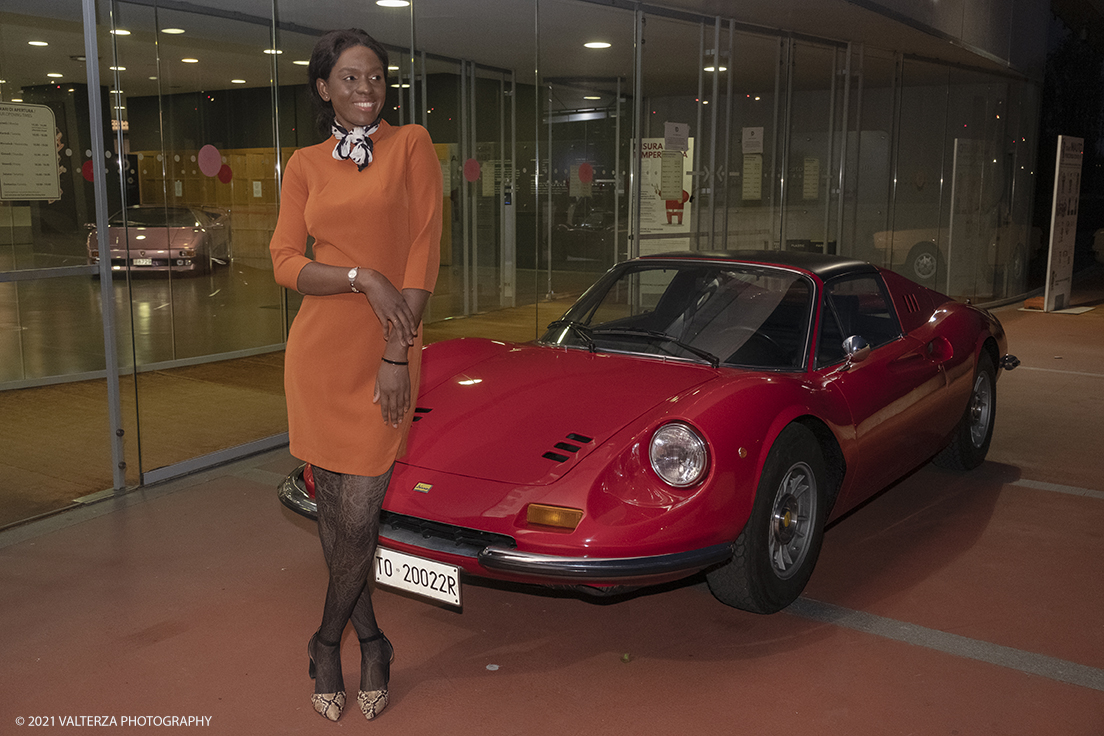 _DSF2997.jpg - 12/10/2021. Torino.  Al MAUTO in esposizione nove Lancia Gamma CoupÃ¨ fino al 24 Ottobre. Nella foto la Ferrari Dino 246 gts con la modella Magalie