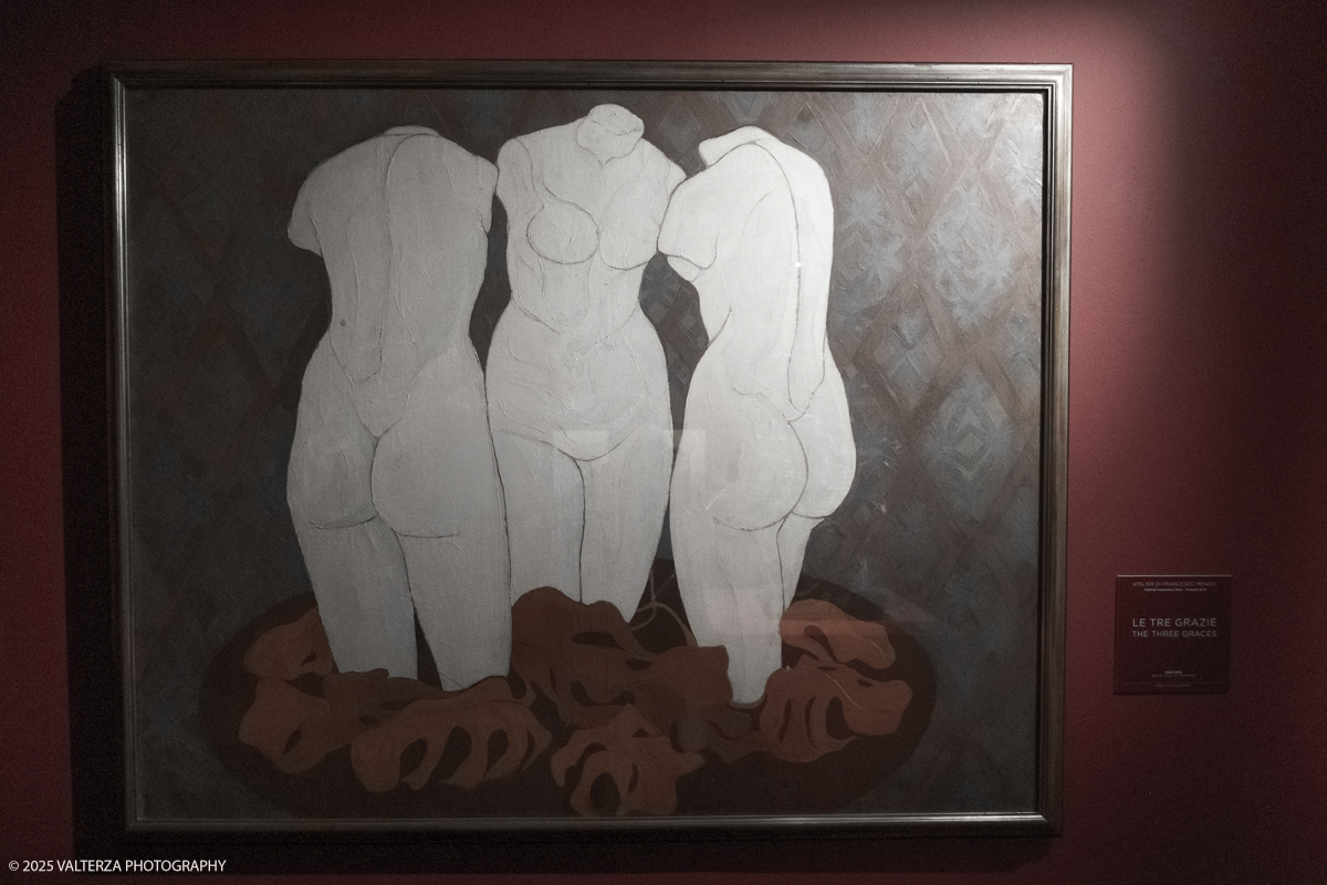 DSCF0143.jpg - 17/04/2025. Torino. Artexhibition, Da Botticelli a Muecha. Bellezza , Natura, Seduzione. Into the picture Atelier di Francesco Manzio, The three graces 1960-1970
