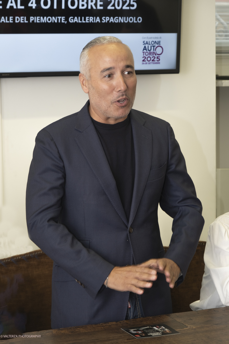 _DSF9609.jpg - 10/09/2025. Torino, Palazzo Lascaris. Apertura Mostra Donne e Motori? Gioie e Basta. Eleganza e bellezza di Donne e Auto.. Nella foto l'intervento di Fabio Carosso consigliere regionale del Piemonte