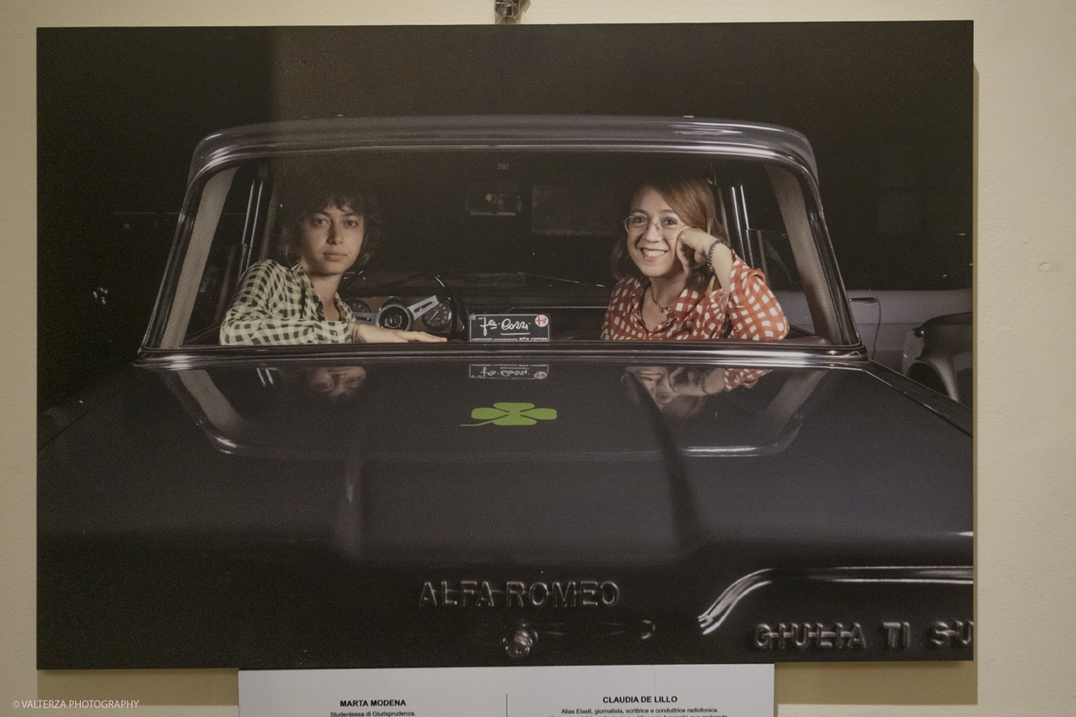 _DSF9752.jpg - 10/09/2025. Torino, Palazzo Lascaris. Apertura Mostra Donne e Motori? Gioie e Basta. Eleganza e bellezza di Donne e Auto.. Nella foto parte dell'allestimento della mostra