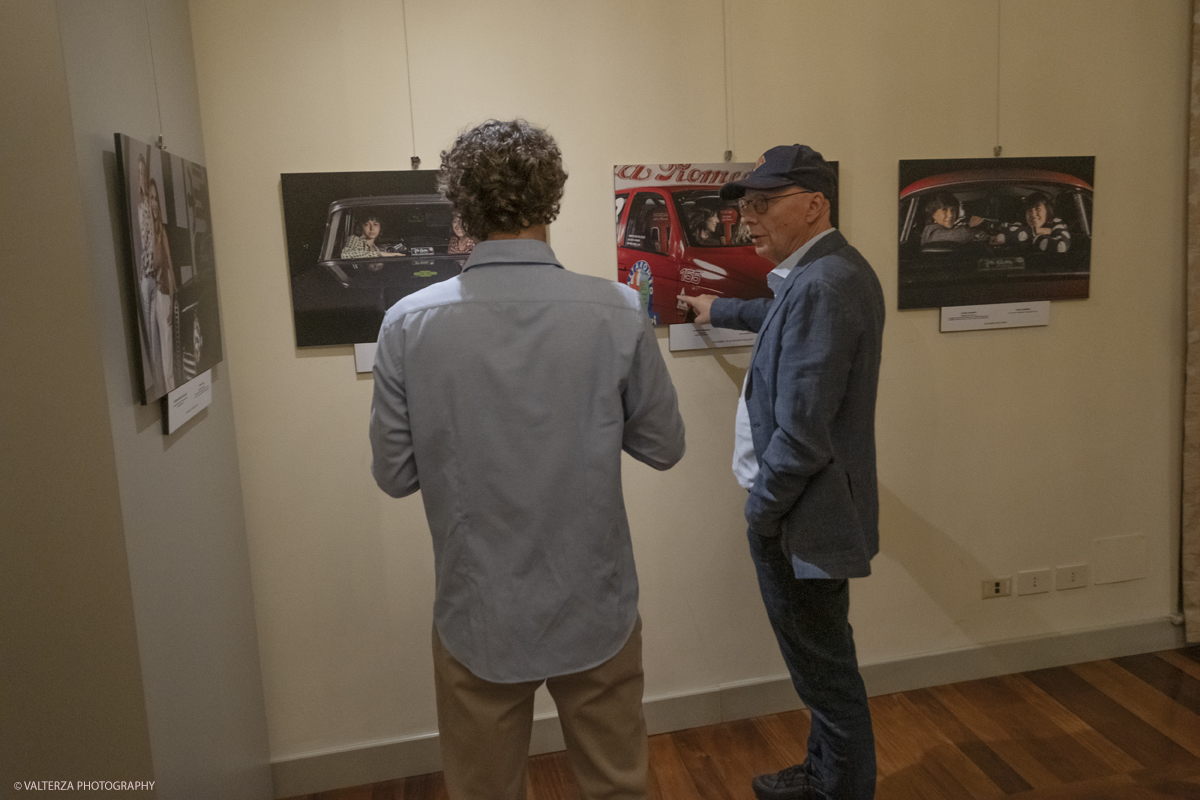 _DSF9796.jpg - 10/09/2025. Torino, Palazzo Lascaris. Apertura Mostra Donne e Motori? Gioie e Basta. Eleganza e bellezza di Donne e Auto.. Nella foto Alfredo Stola contitolare dello studio Torino in visitaa alla mostra