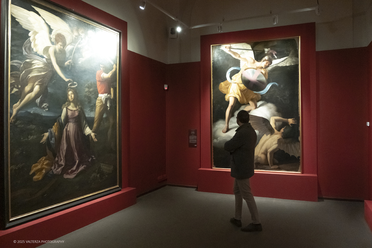 _DSF0225.jpg - 22/11720'25. Torino. Dal 22 novembre 2025 al 3 maggio 2026, le Sale Chiablese dei Musei Reali di Torino ospitano una mostra dedicata a Orazio Gentileschi (Pisa, 1563 â€“ Londra, 1639), uno dei piÃ¹ importanti artisti italiani del Seicento, la cui straordinaria qualitÃ  pittorica fu premiata da un successo in vita pari a quello di Caravaggio, Rubens e Van Dyck. Nella foto in visita alla mostra