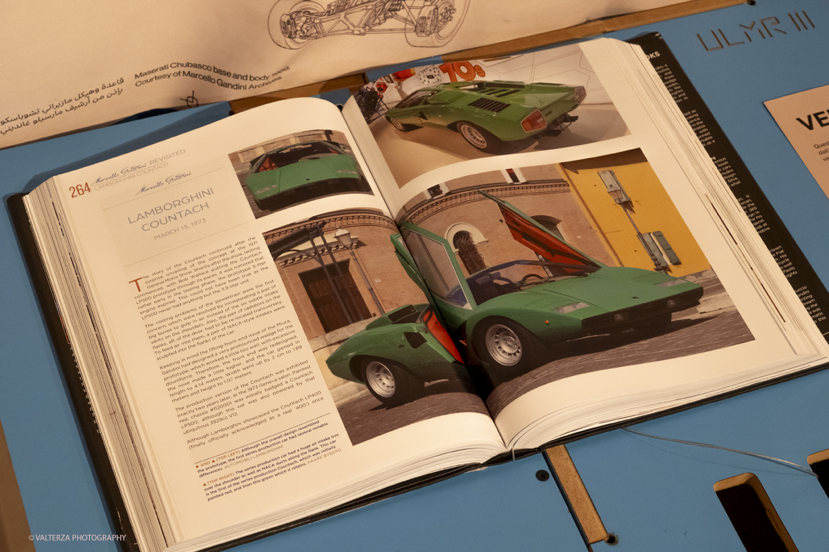 DSCF0027.jpg - 19/06/2025. Torino.    ULTRALEGGERA. A design journey with Marcello Gandini between Italy and Qatar.  Lâ€™ereditÃ  di pensiero di Marcello Gandini in una mostra a un anno dalla scomparsa del Maestro. Nella foto  libro dedicato a Gandini, parte della bibliografia esposta