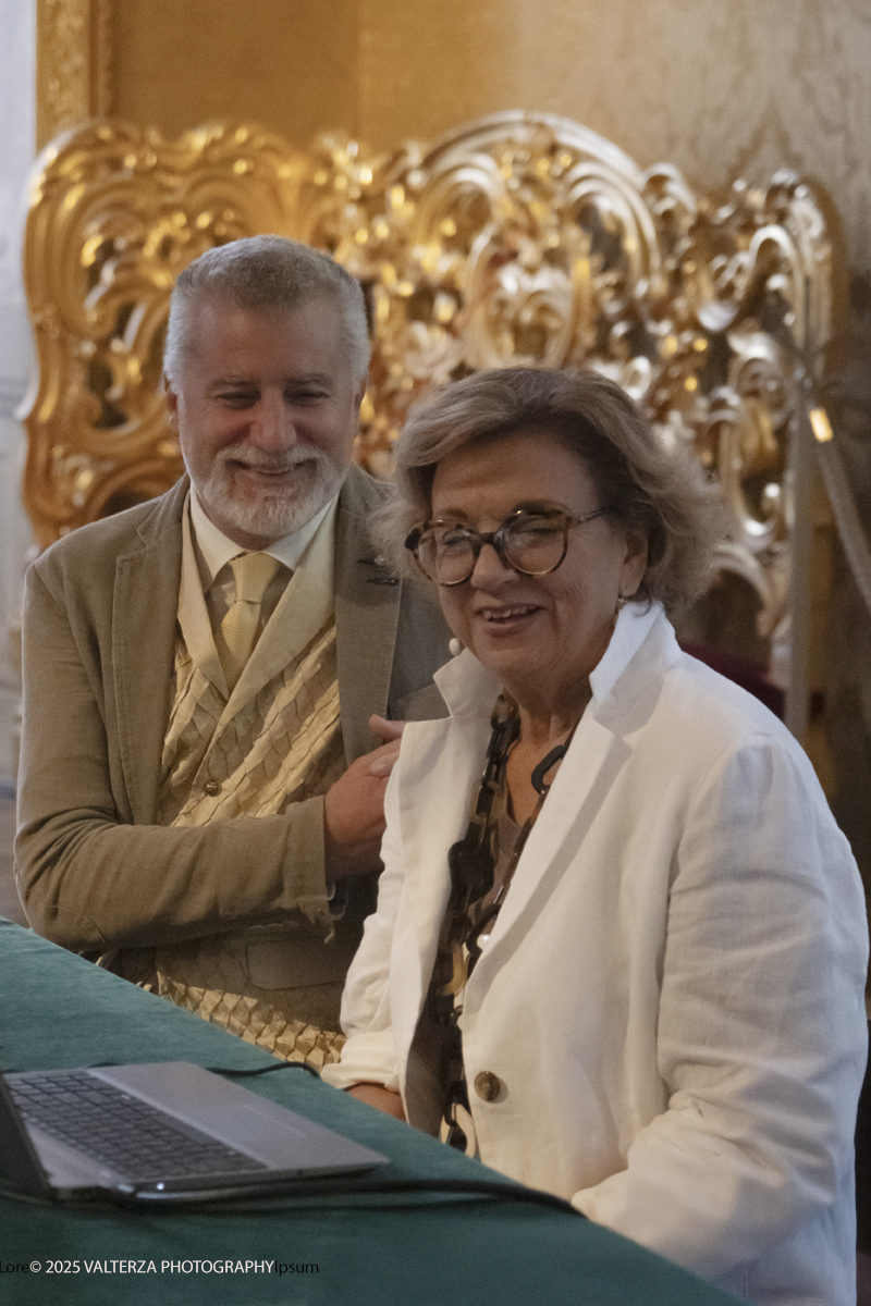DSCF0060.jpg - 17/09/2025. Torino. Tintoretto è stato fondativo per la formazione artistica di Vedova e la mostra sottolinea l'impeto e la forza dell'articolato rapporto che lega i due artisti. Nella foto Gabriella Belli storica dell'arte e Curatrice della mostra