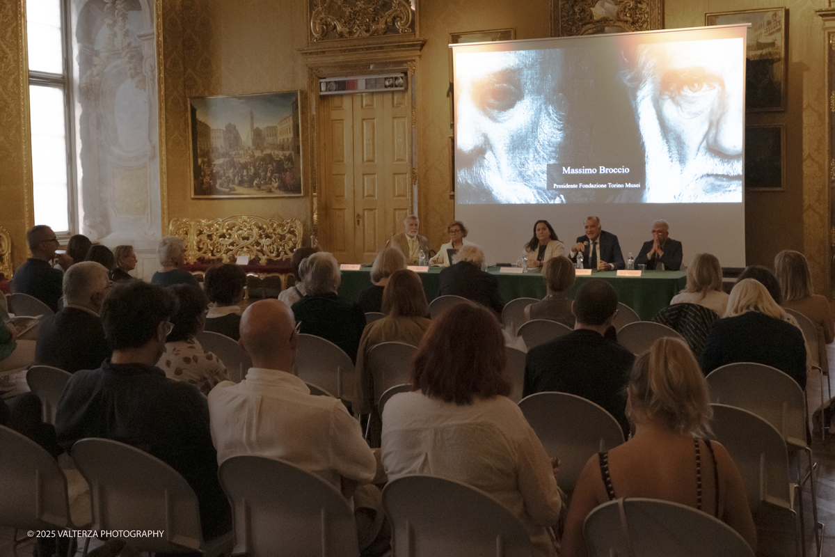 _DSF9947.jpg - 17/09/2025. Torino. Tintoretto è stato fondativo per la formazione artistica di Vedova e la mostra sottolinea l'impeto e la forza dell'articolato rapporto che lega i due artisti. Nella foto un momento della presentazione della mostra
