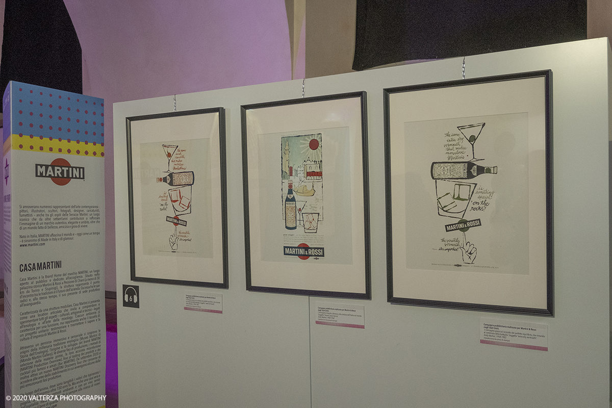 _DSF9058.jpg - 23/10/2020.Torino. Per la prima volta a Torino, unâ€™esposizione unica che raccoglie oltre settanta opere ufficiali: fotografie, serigrafie, litografie, stampe, acetati, ricostruzioni fedeli degli ambienti e dei prodotti che Warhol amava e da cui traeva ispirazione. Nella foto lavori di Andy Warhol per Martini e Rossi aGli inizi della carriera 1958-1962
