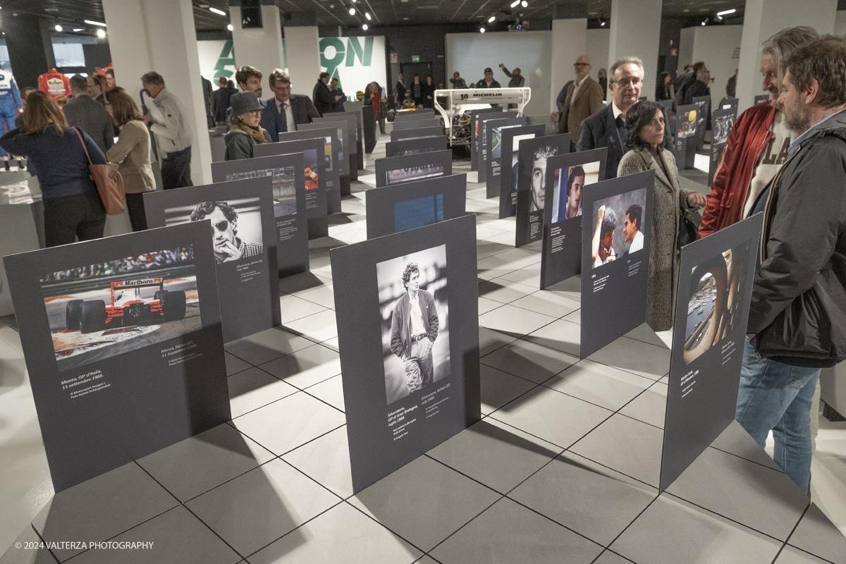 _DSF0285.jpg - 23/04/2024. Torino. La mostra Ã¨ la piÃ¹ grande e completa esposizione di vetture, memorabilia, libri e scatti fotografici mai realizzata ed intende approfondire due aspetti: la storia sportiva del campione e quella privata di un uomo che ha conquistato il cuore di milioni di appassionati in tutto il mondo.. Nella foto parte dell'Ã¬allestimento della mostra