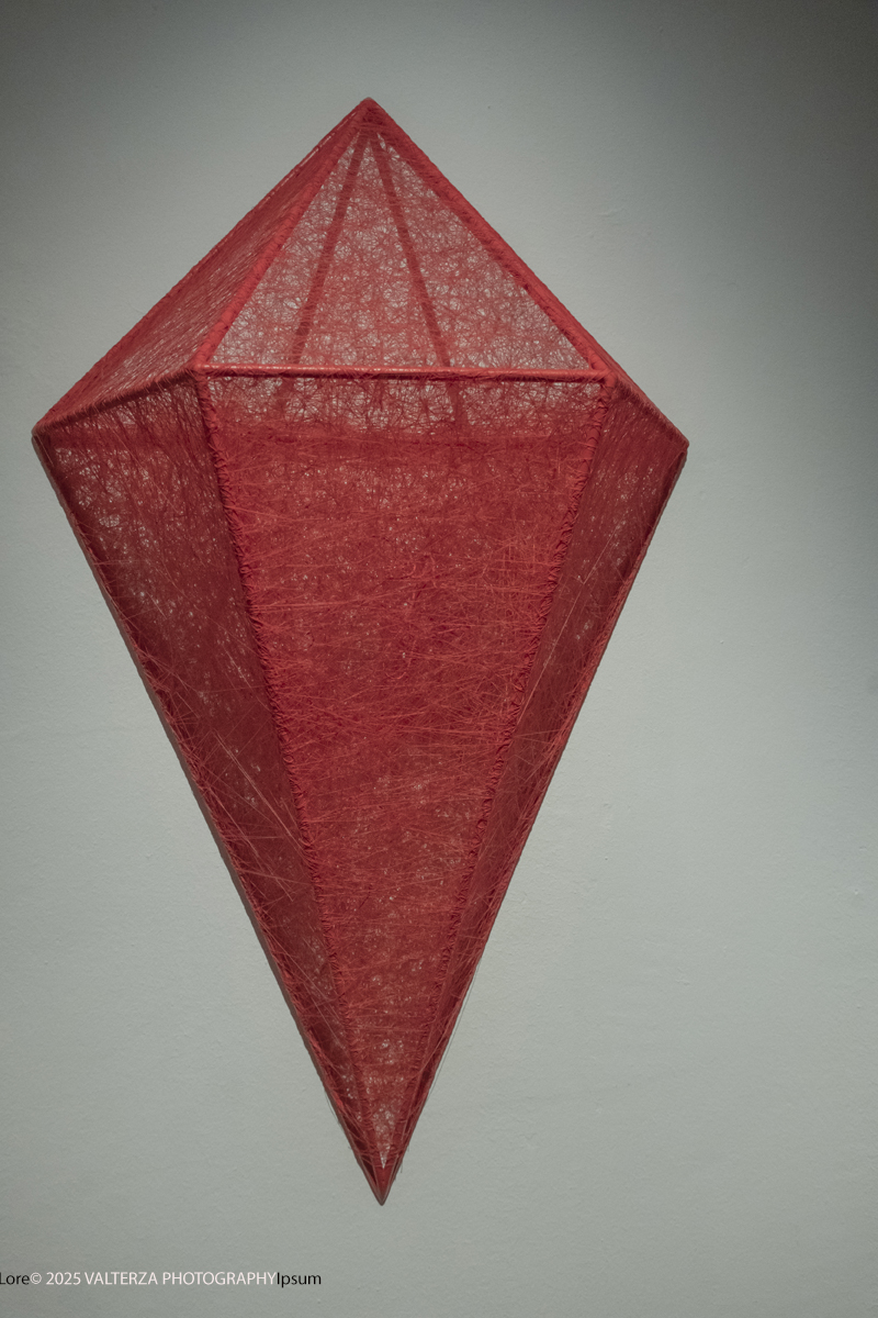 DSCF0040.jpg - 21/1072025. The Soul Trembles, la grande mostra monografica dedicata all’artista giapponese Chiharu Shiota arriva al MAO in anteprima nazionale - e per la prima volta in assoluto in un museo di arte asiatica. Nella foto opera Stato dell'essere 2018